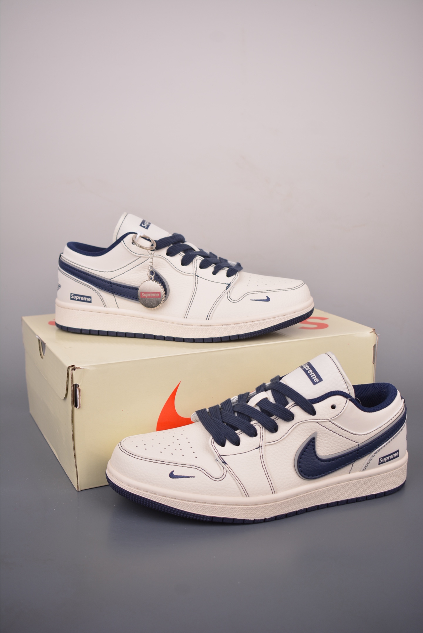 Nike Jordan Air Jordan 1 Supreme联名 XX3168-176-Top High Quatity Cheap Sneakers Fashion Clothing Clothes Bags handbags Shoes of all Brand wholesale With The best Quality And Beautiful Price from China Factory Chinese suppliers wholesaler seller Nike Jordan Air Jordan 1 Supreme联名 XX3168-176