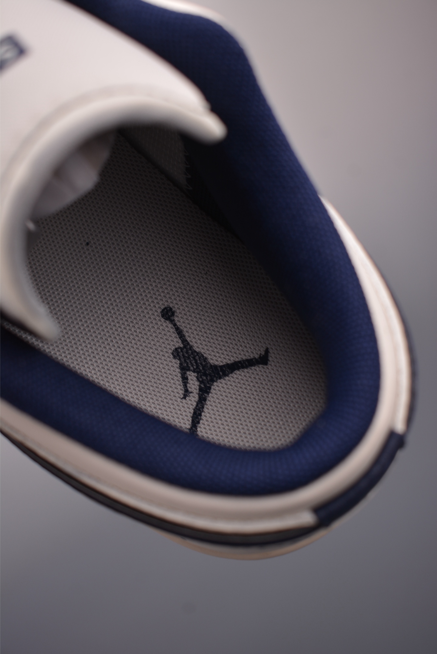 Nike Jordan Air Jordan 1 Supreme联名 XX3168-176-Top High Quatity Cheap Sneakers Fashion Clothing Clothes Bags handbags Shoes of all Brand wholesale With The best Quality And Beautiful Price from China Factory Chinese suppliers wholesaler seller Nike Jordan Air Jordan 1 Supreme联名 XX3168-176