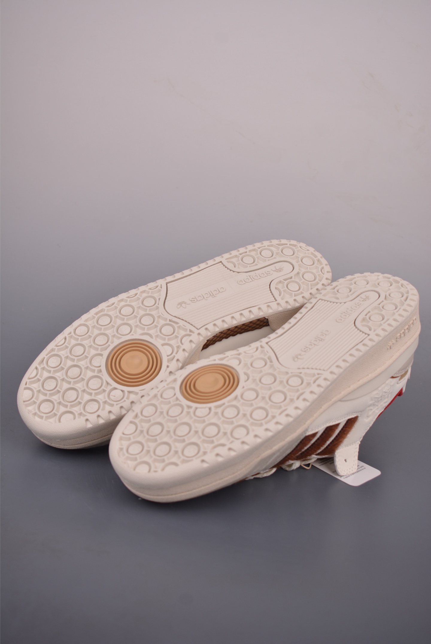 海外渠道版 原盒原标 Adidas Forum LOW CL 三叶草低邦 经典魔术贴复古板鞋 KJ8751