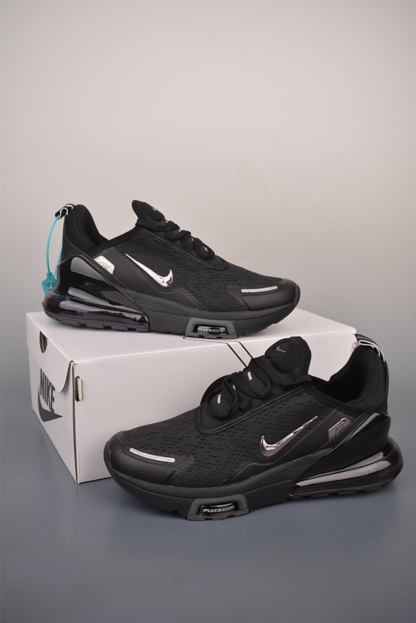 Nike Air Max 270 Premium 半掌气垫跑步鞋 IO9883