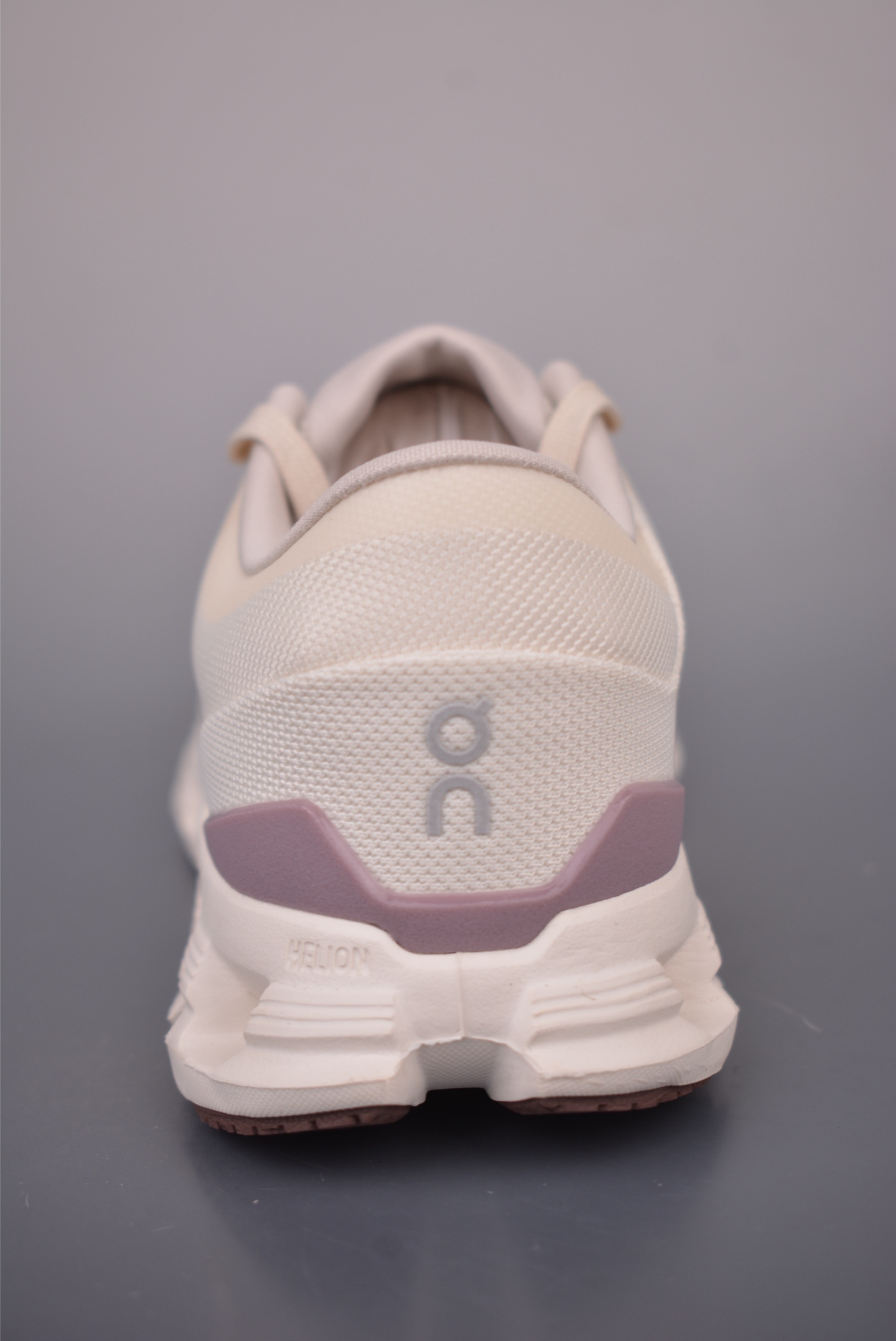 On昂跑 Cloud X 4 户外街头机能风跑步鞋 Cloud Hi Edge户外机能融合街头潮流 3WF30842059