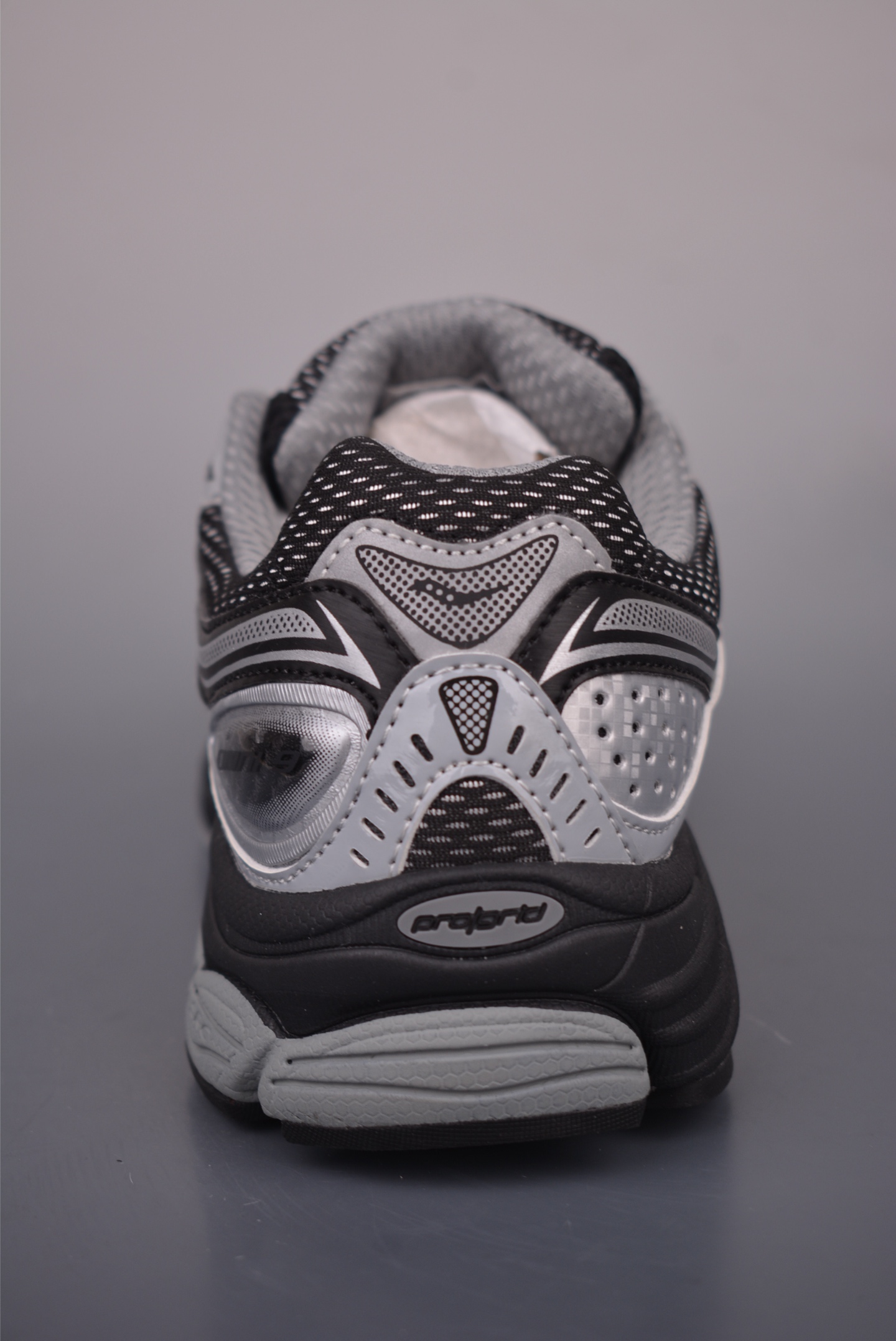 Saucony索康尼 Pro Grid Omni 9 全擎9 舒适柔软跑步鞋 S70739