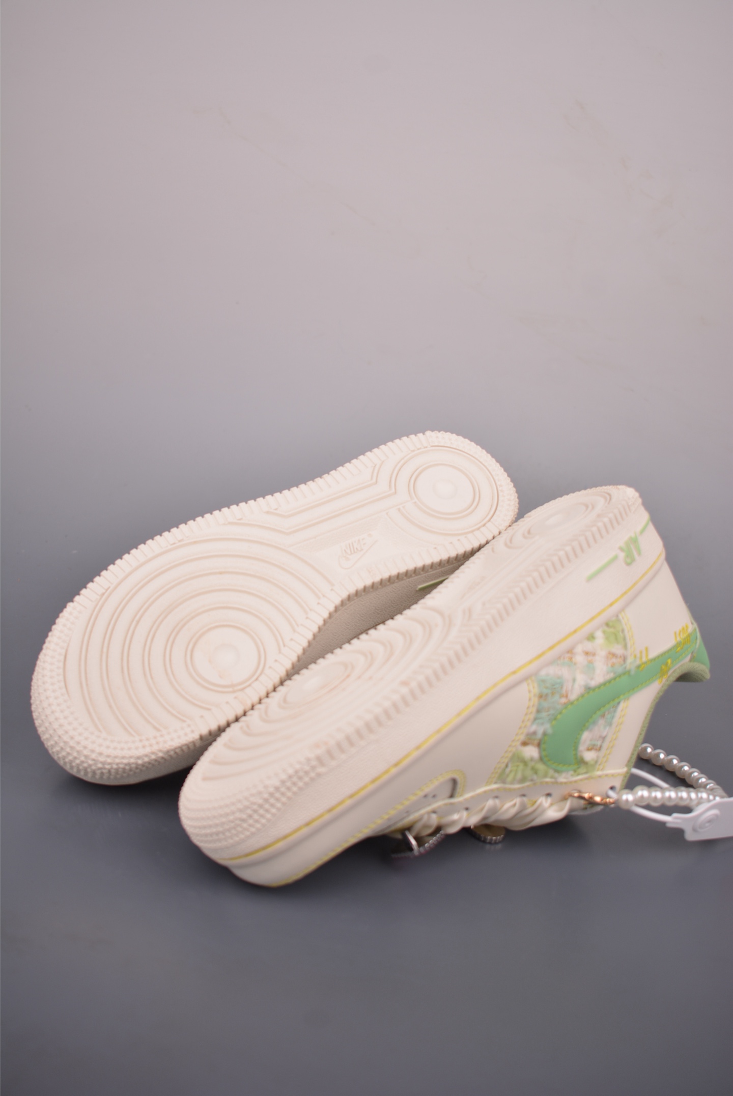 Nike Air Force 1 Low 青珠画镜 FJ7740-111-Top High Quatity Cheap Sneakers Fashion Clothing Clothes Bags handbags Shoes of all Brand wholesale With The best Quality And Beautiful Price from China Factory Chinese suppliers wholesaler seller Nike Air Force 1 Low 青珠画镜 FJ7740-111