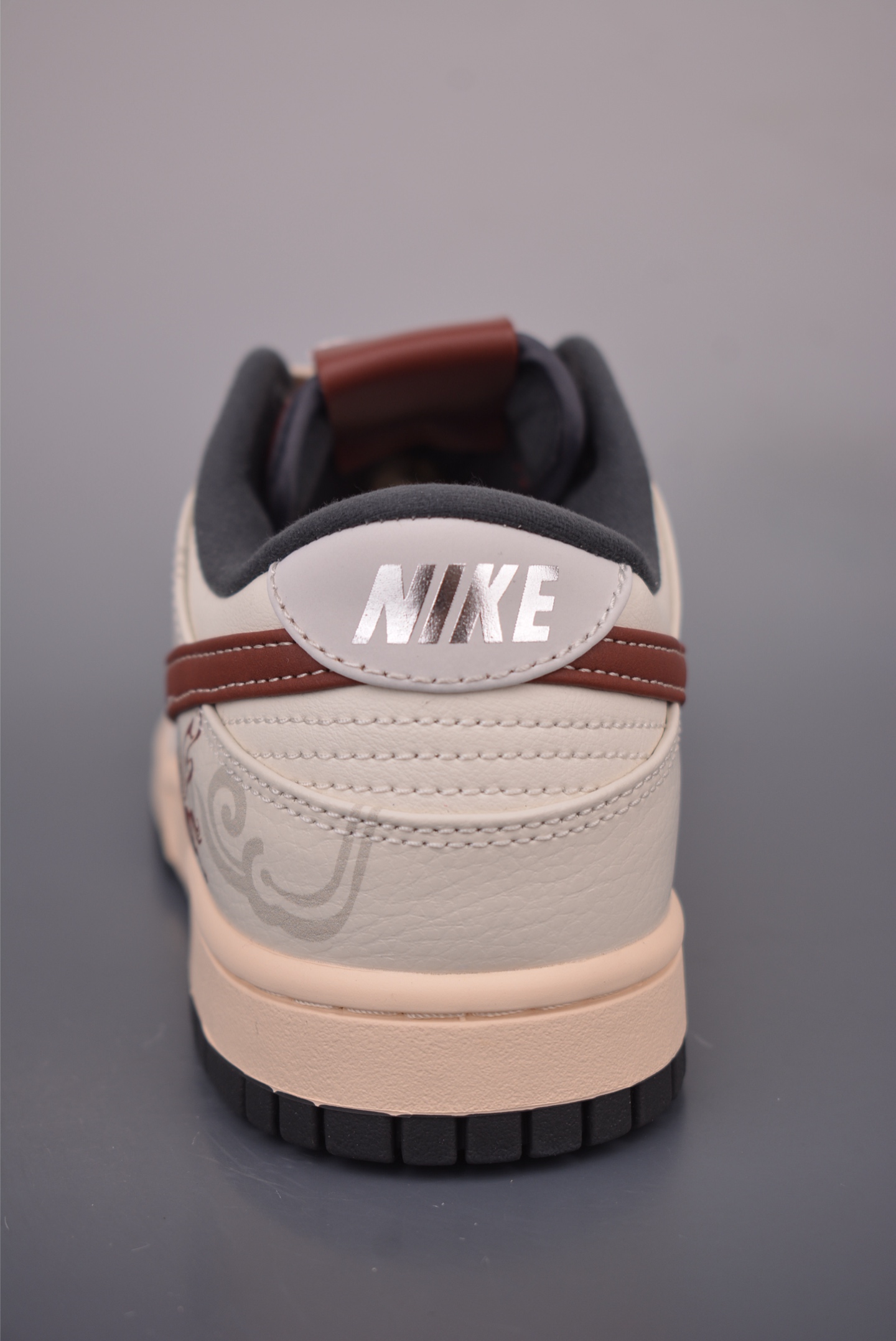 Nike SB Dunk Low Just联名 IM6670-202