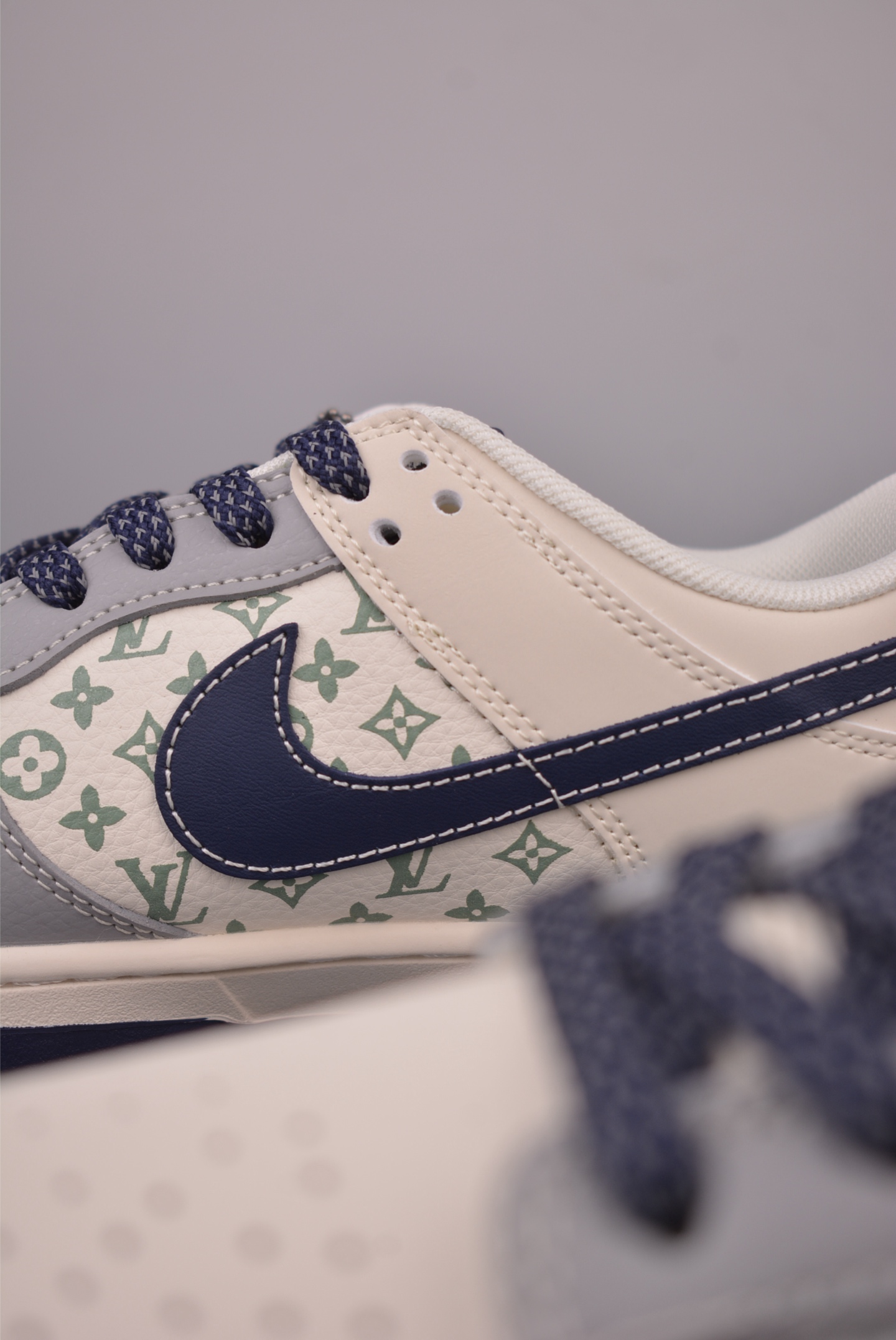 Nike SB Dunk Low LV联名 XX3168-161-Top High Quatity Cheap Sneakers Fashion Clothing Clothes Bags handbags Shoes of all Brand wholesale With The best Quality And Beautiful Price from China Factory Chinese suppliers wholesaler seller Nike SB Dunk Low LV联名 XX3168-161