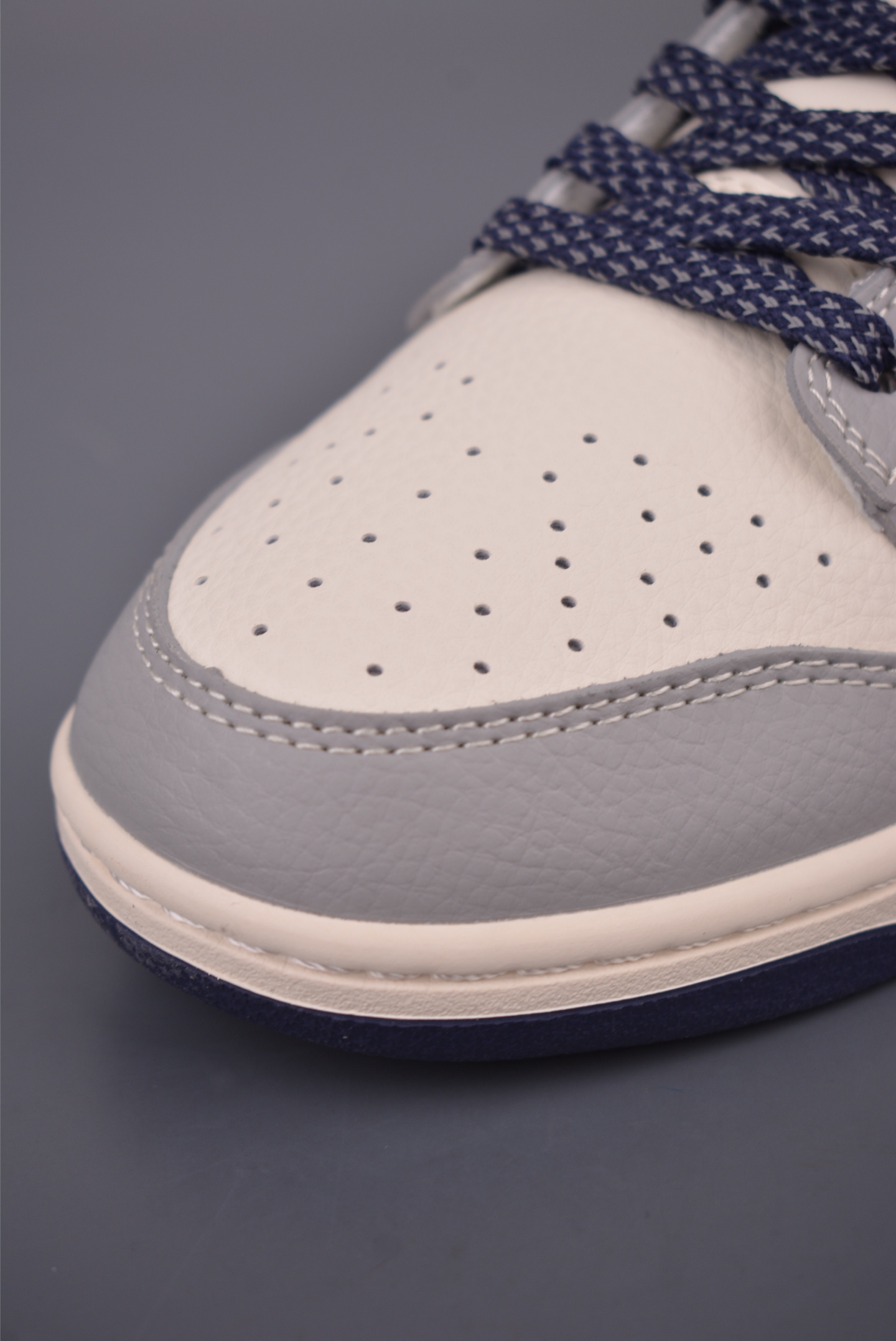 Nike SB Dunk Low LV联名 XX3168-161-Top High Quatity Cheap Sneakers Fashion Clothing Clothes Bags handbags Shoes of all Brand wholesale With The best Quality And Beautiful Price from China Factory Chinese suppliers wholesaler seller Nike SB Dunk Low LV联名 XX3168-161