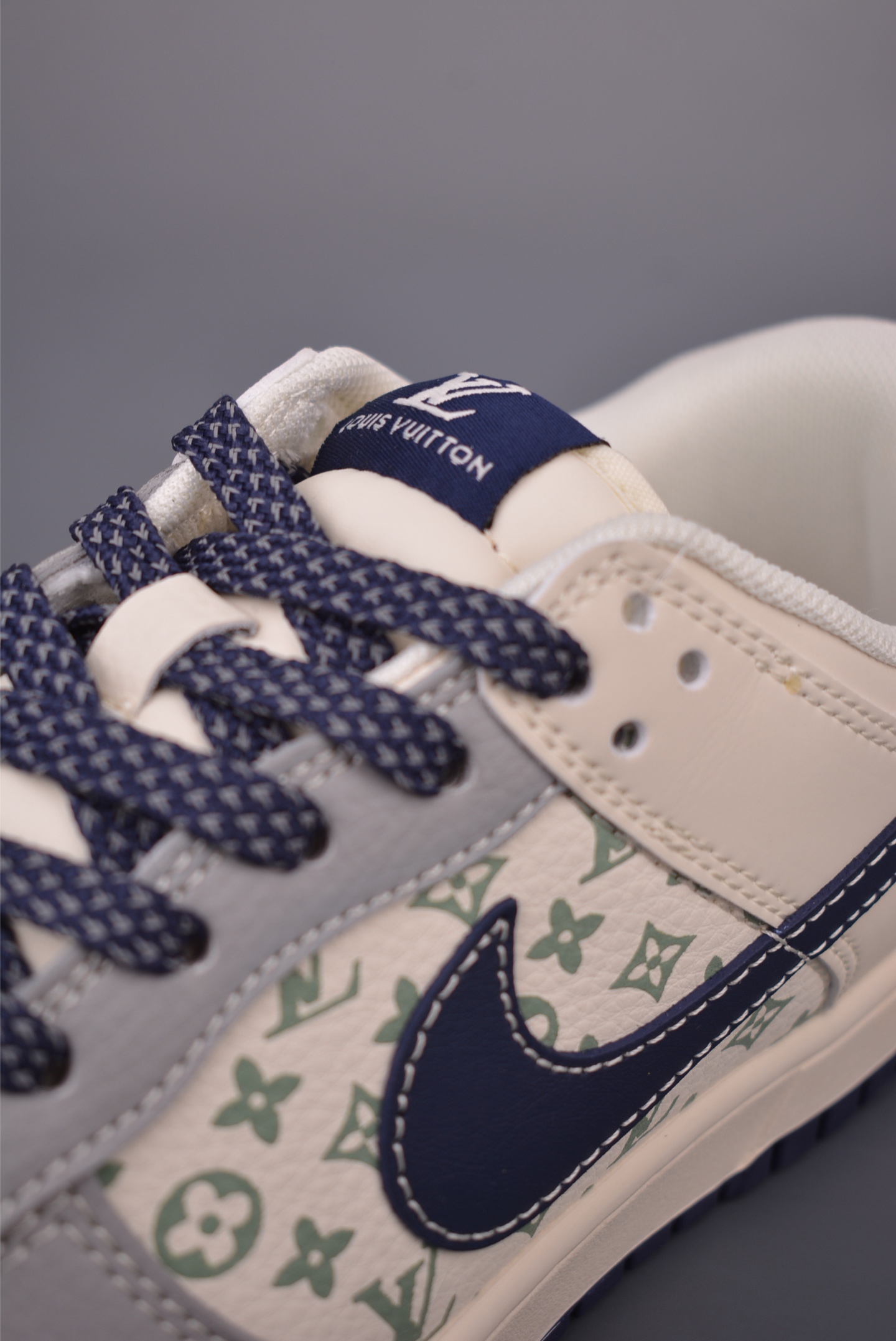 Nike SB Dunk Low LV联名 XX3168-161-Top High Quatity Cheap Sneakers Fashion Clothing Clothes Bags handbags Shoes of all Brand wholesale With The best Quality And Beautiful Price from China Factory Chinese suppliers wholesaler seller Nike SB Dunk Low LV联名 XX3168-161