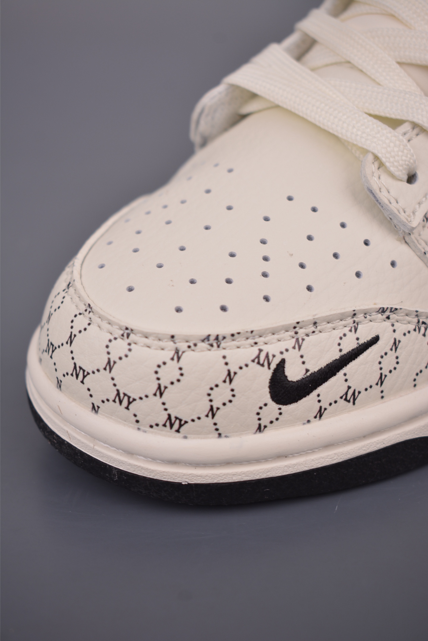 Nike SB Dunk Low MLB联名 HS1024-002-Top High Quatity Cheap Sneakers Fashion Clothing Clothes Bags handbags Shoes of all Brand wholesale With The best Quality And Beautiful Price from China Factory Chinese suppliers wholesaler seller Nike SB Dunk Low MLB联名 HS1024-002
