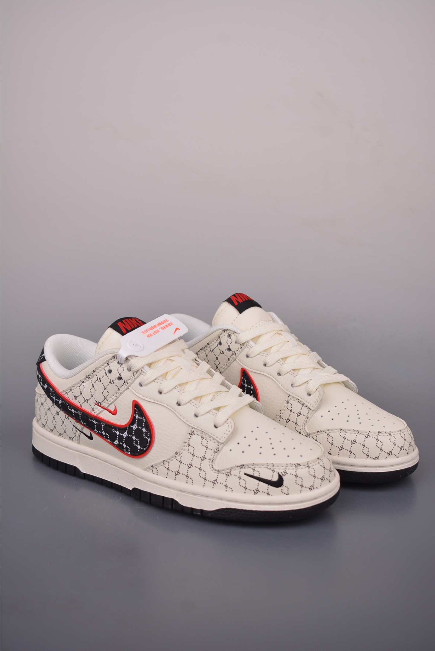 终端放店 Nike SB Dunk Low MLB联名 纯原大厂出品 极力推荐👏 原装头层材料 独家版型蒸餾加工 帶來的是更好的视觉和脚感体验 大厂纯原品质出货 清洁度 电绣工艺 皮料切割干净无任何毛边 细节完美 官方货号: HS1024 0021635