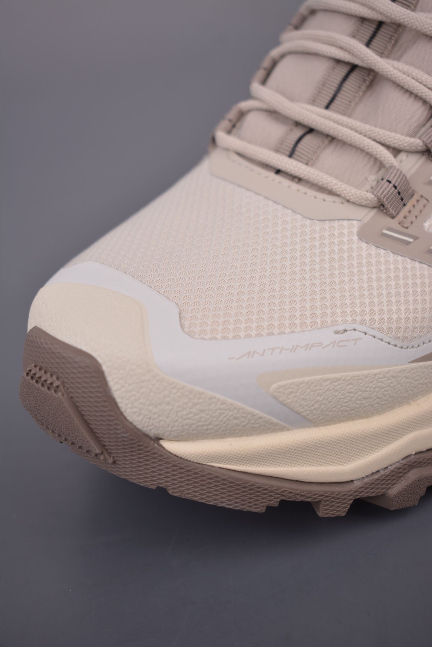 凯乐石KAILAS 远征 2 Max Flt 简约经典登山 防水徒步鞋 KS261