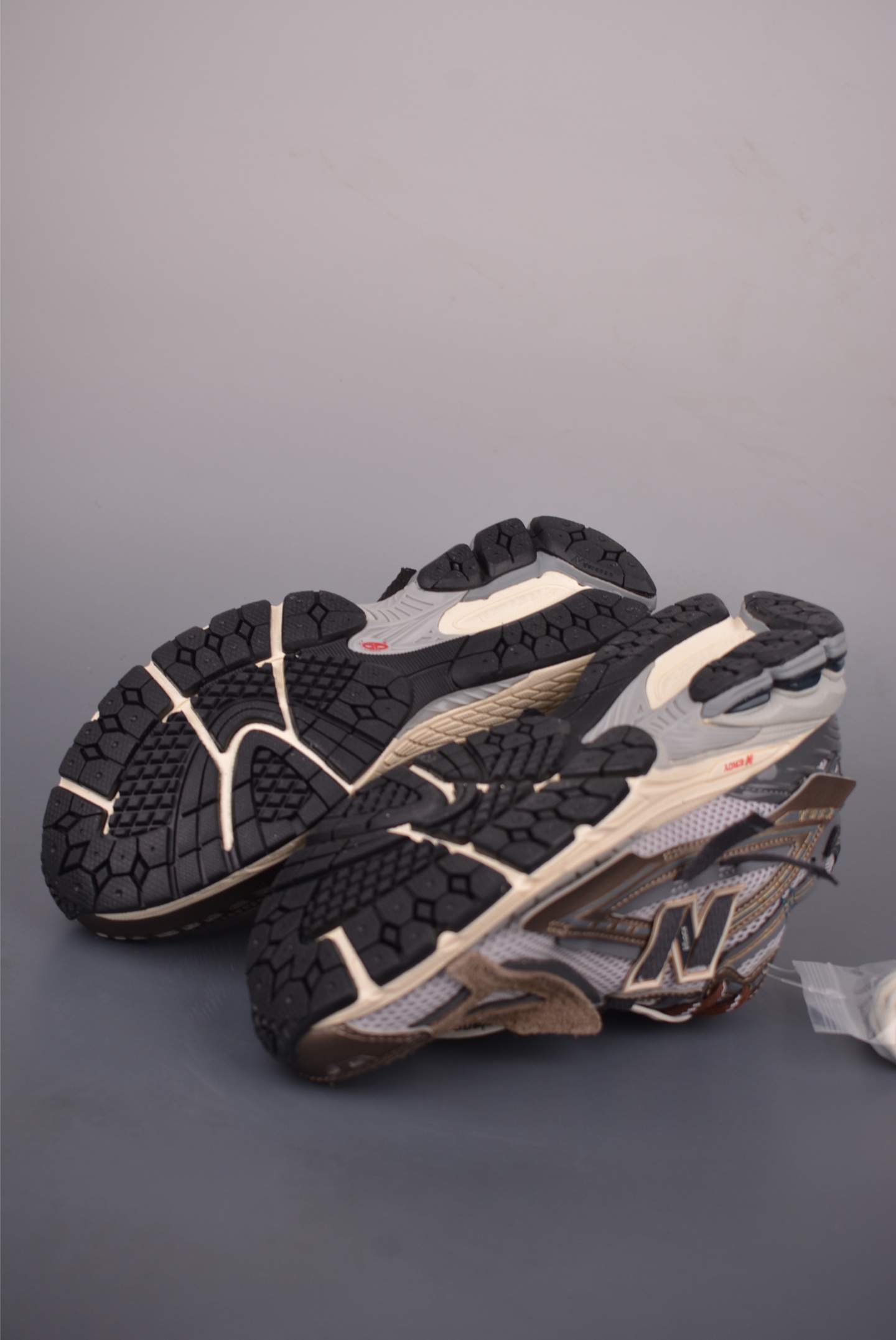 New Balance M1906系列 复古单品宝藏老爹鞋款 19066U8-Top High Quatity Cheap Sneakers Fashion Clothing Clothes Bags handbags Shoes of all Brand wholesale With The best Quality And Beautiful Price from China Factory Chinese suppliers wholesaler seller New Balance M1906系列 复古单品宝藏老爹鞋款 19066U8