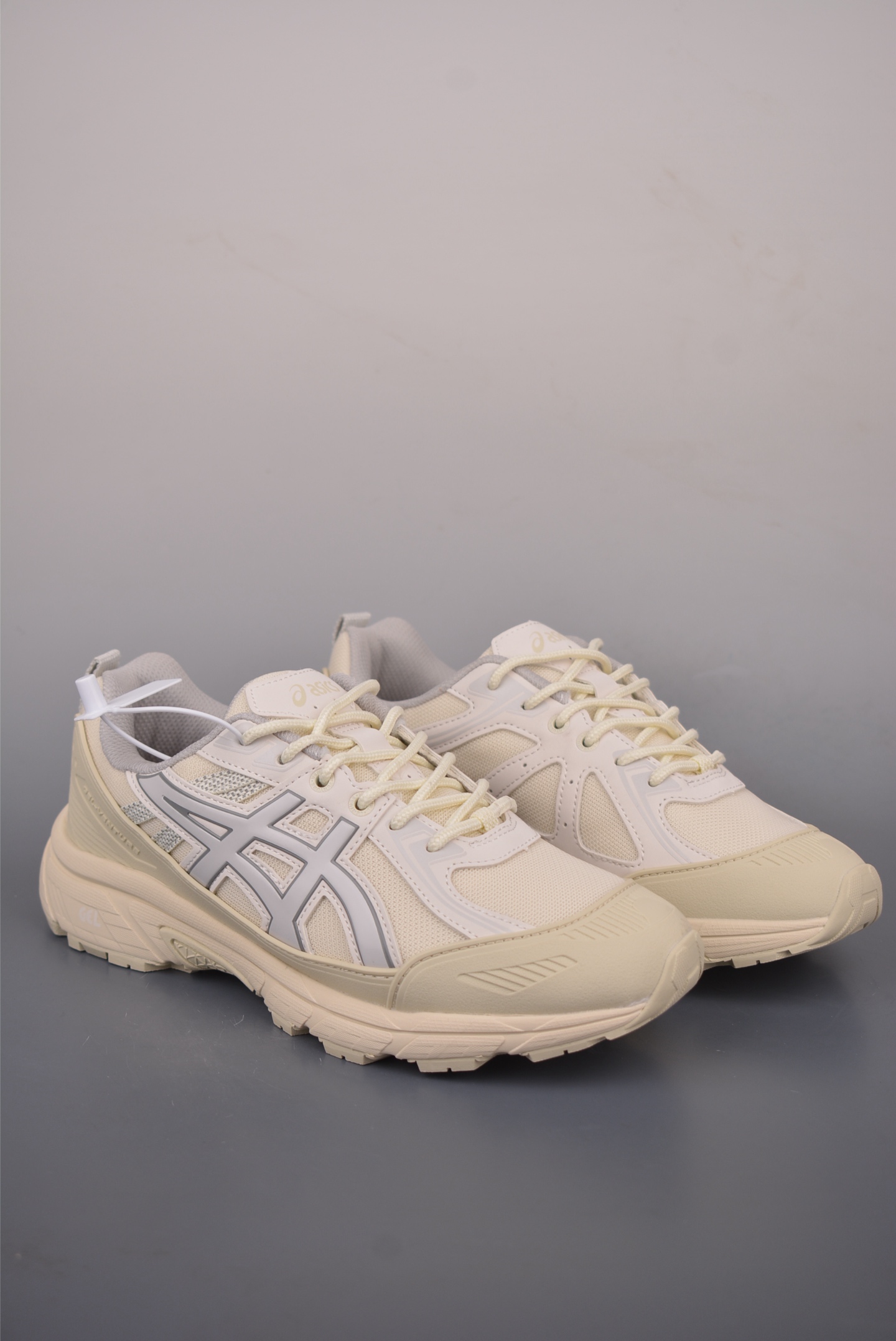 Кроссовки Asics