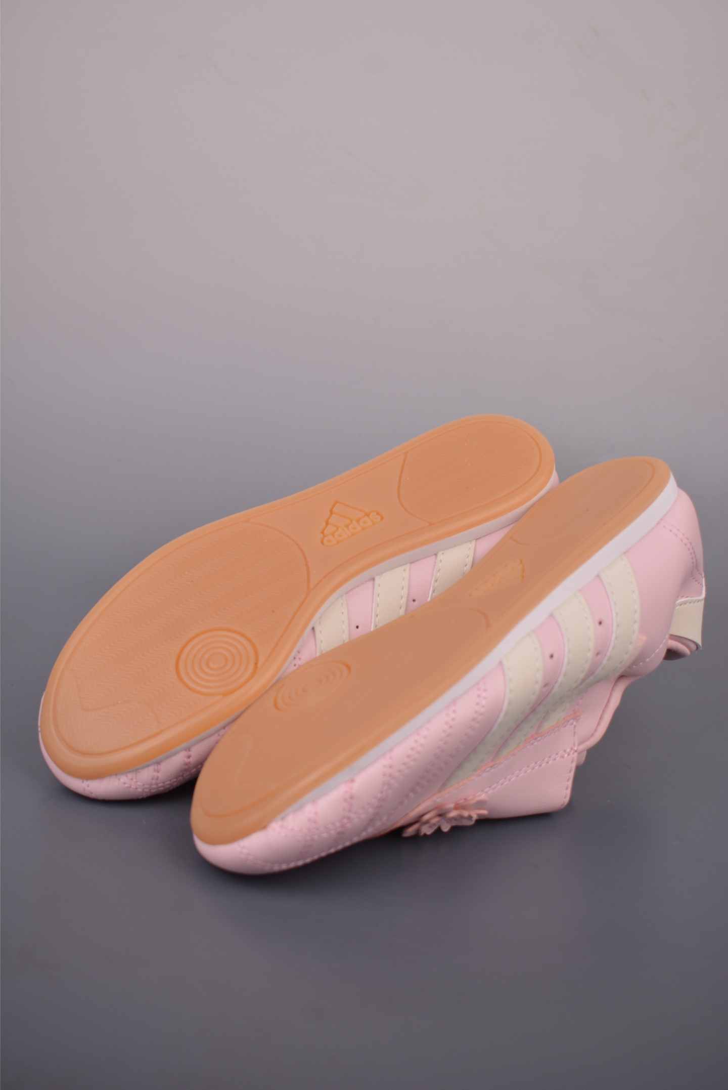 Кроссовки Adidas