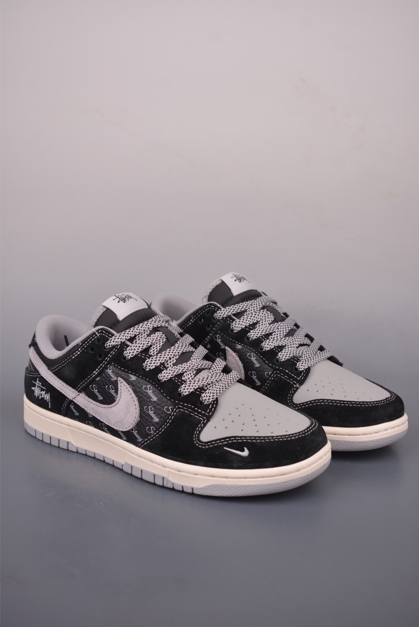 Кроссовки Nike SB Dunk Low