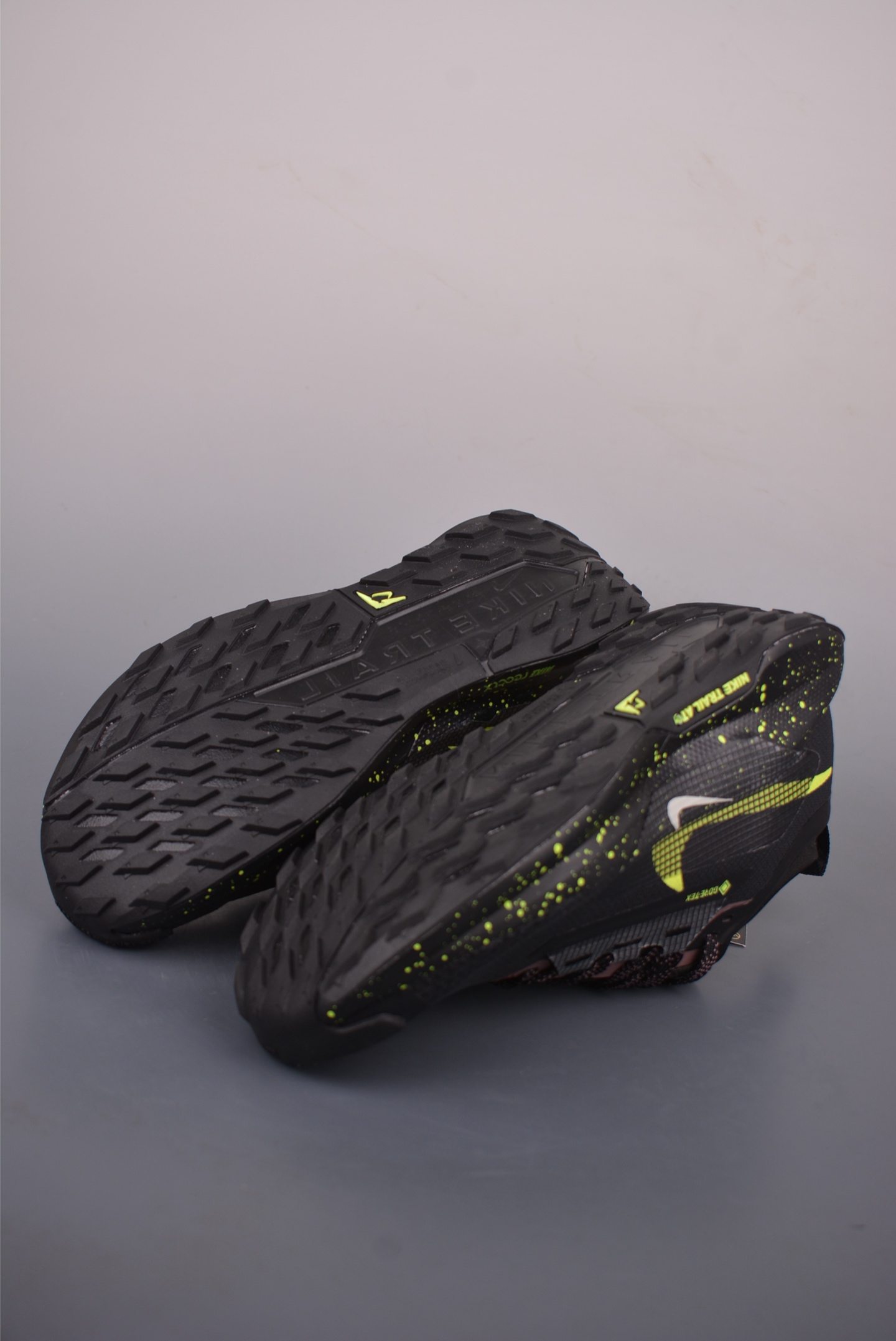 Кроссовки Nike ACG Zegama Trail