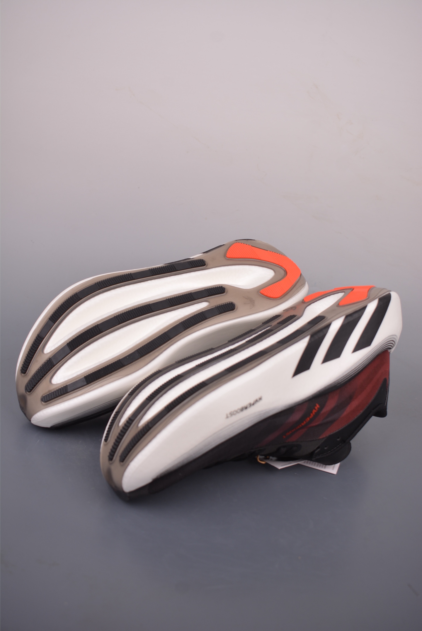 Кроссовки Adidas Hyperboost Edge