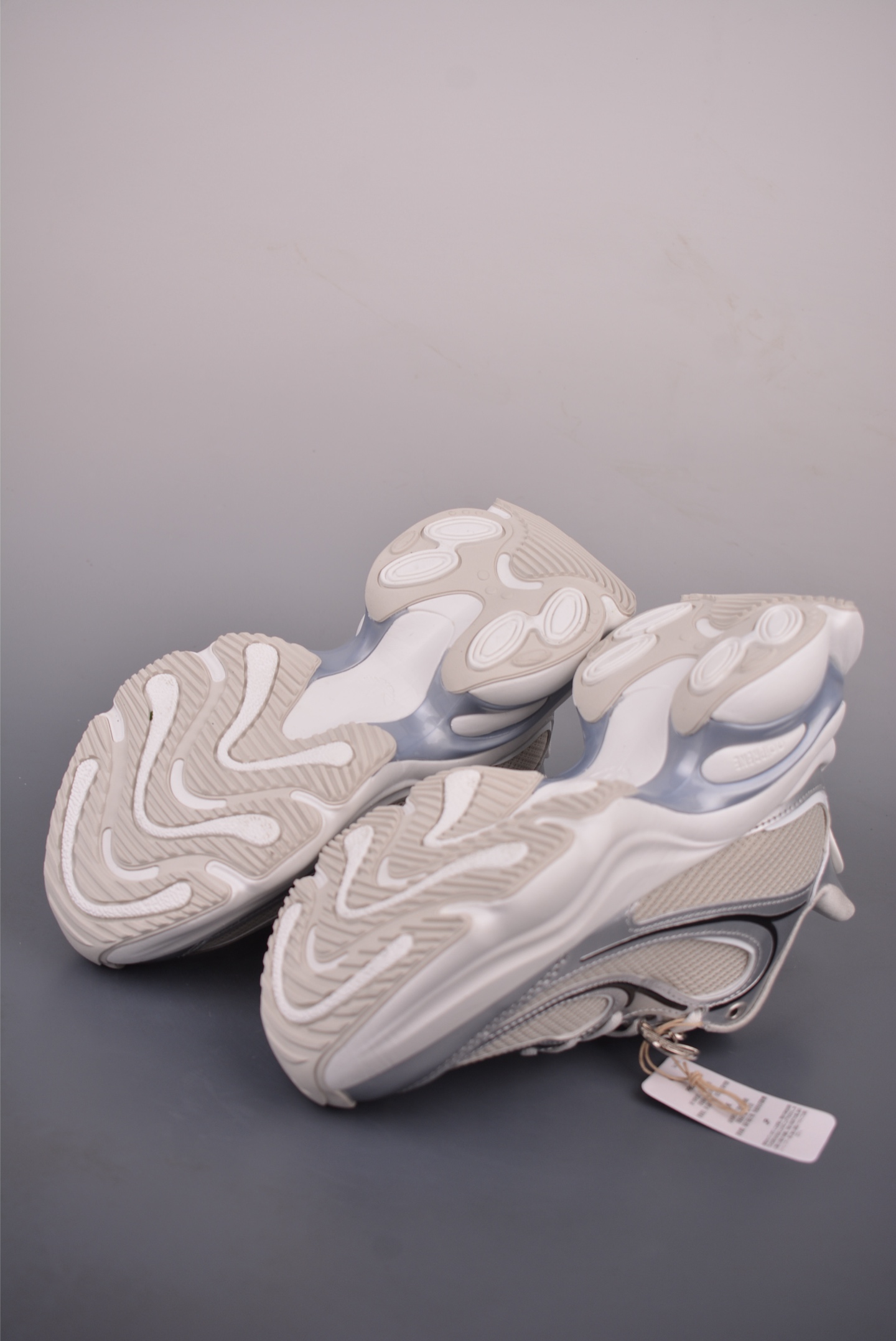 Кроссовки Adidas Originals Ozvenuz