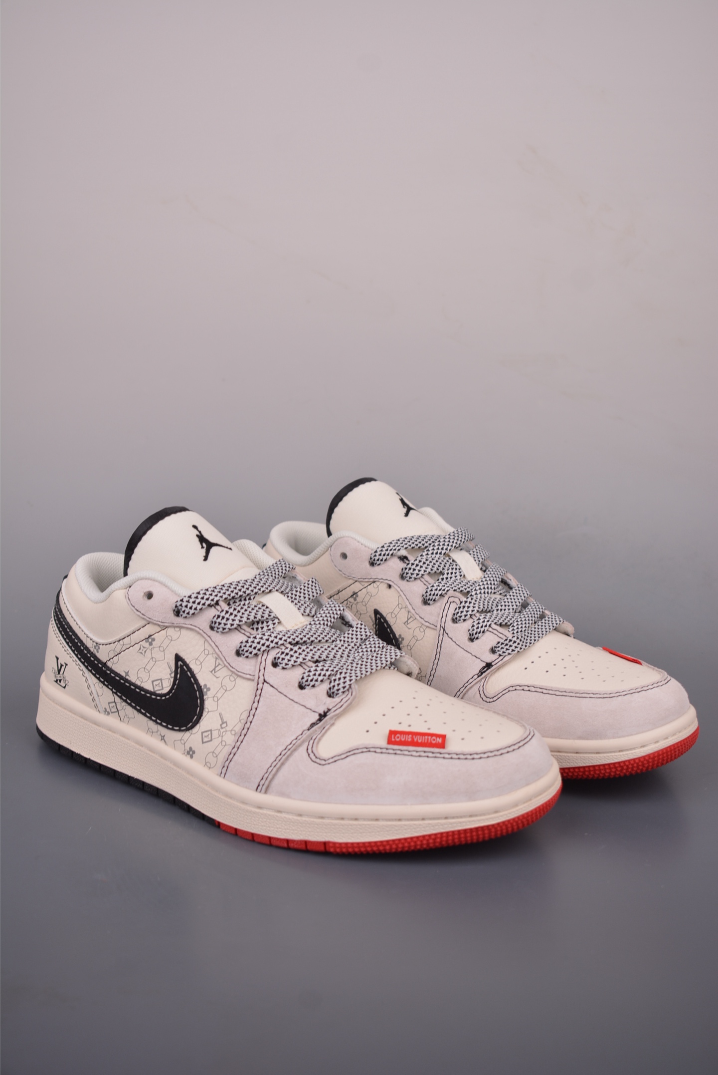 Nike Jordan Air Jordan 1 LV联名 纯原大厂出品 极力推薦 定制鞋盒 大厂纯原品质出货 超高清洁度 皮料切割干净无任何毛边 细节完美 官方货号:CW6688 1131635