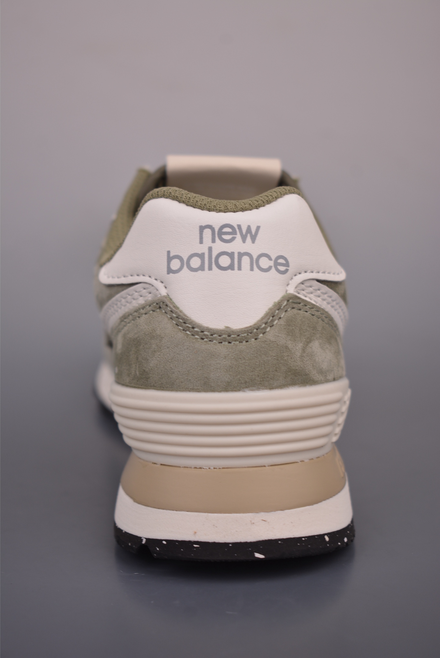 NB新百伦New Balance U574 低帮复古休闲运动慢跑鞋 公司级版本 采用猪巴革组合网织物鞋面材质 全新4层组合独立私模大底 2022全新574升级版来啦 官方货号: U574GCE2332