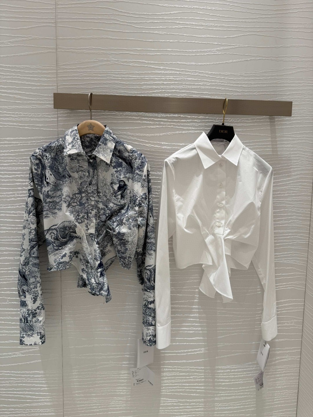 Cropped Tie-Hem Shirt with Bunny Ear Ties - Chic & Playful Design 2 a1747275717872 4143