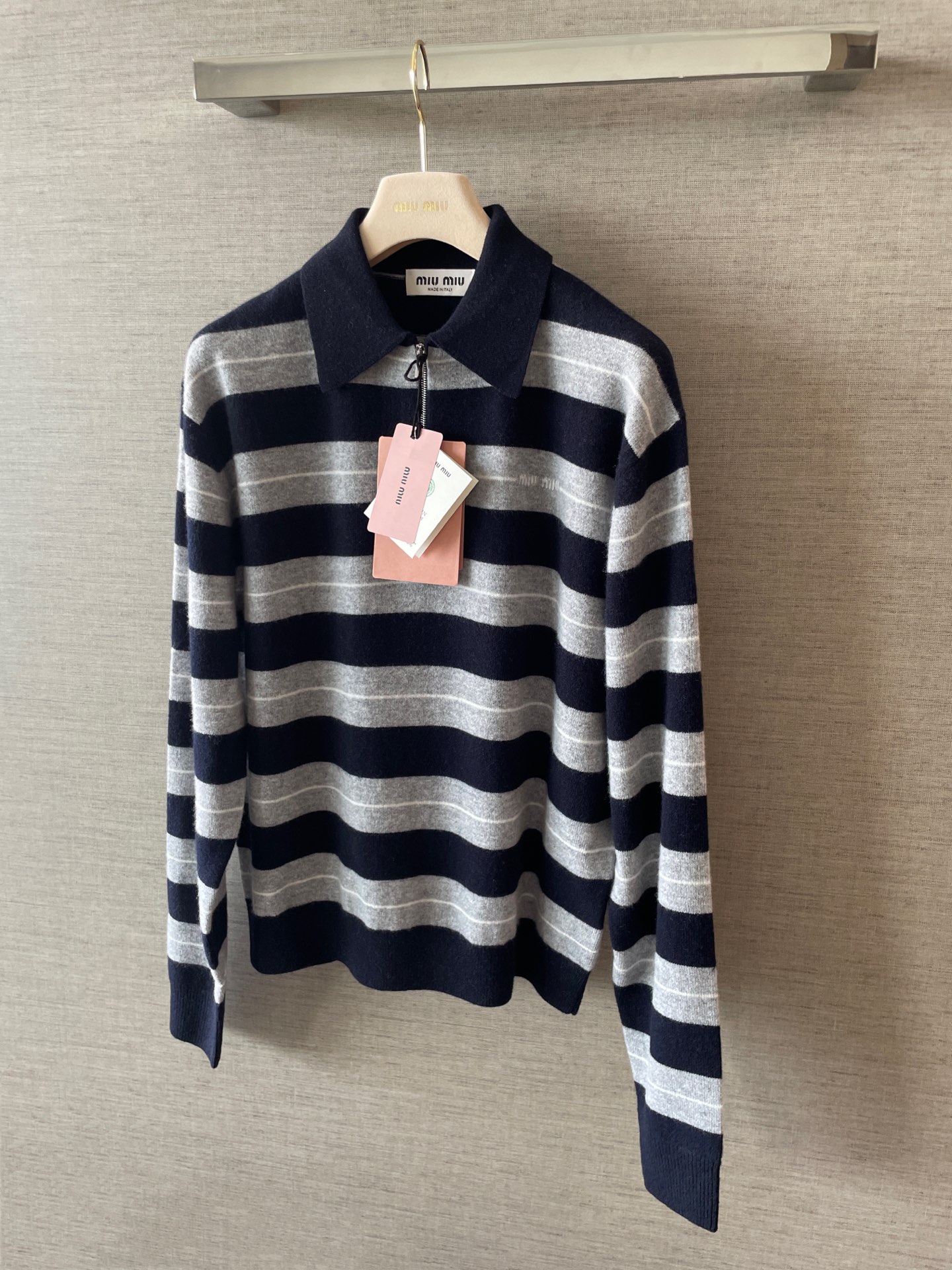 Miu Yarn-Dyed Striped Polo Top: Relaxed Fit, Exquisite Detailing 5 a1759897030491 4274