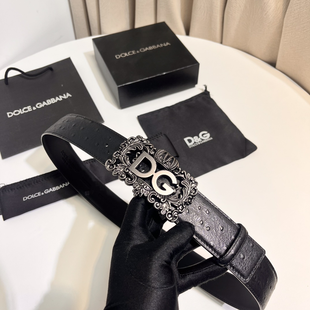 Dolce&Gabbana 新款 鞍皮腰带，简约配饰，缀以个性化钌色电镀金属 DG 徽标搭扣 4.0cm