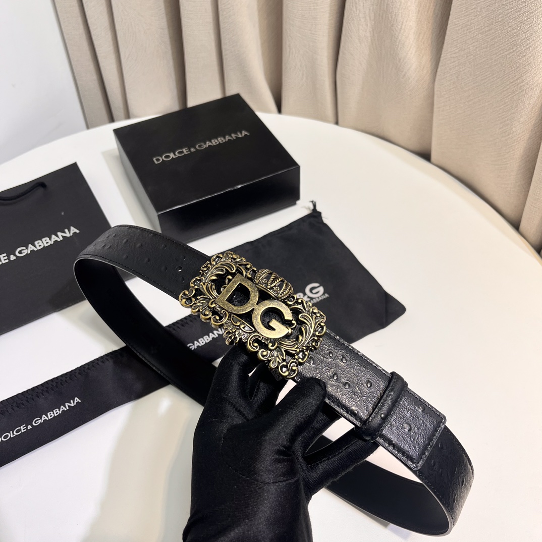 Dolce&Gabbana 新款 鞍皮腰带，简约配饰，缀以个性化钌色电镀金属 DG 徽标搭扣 4.0cm