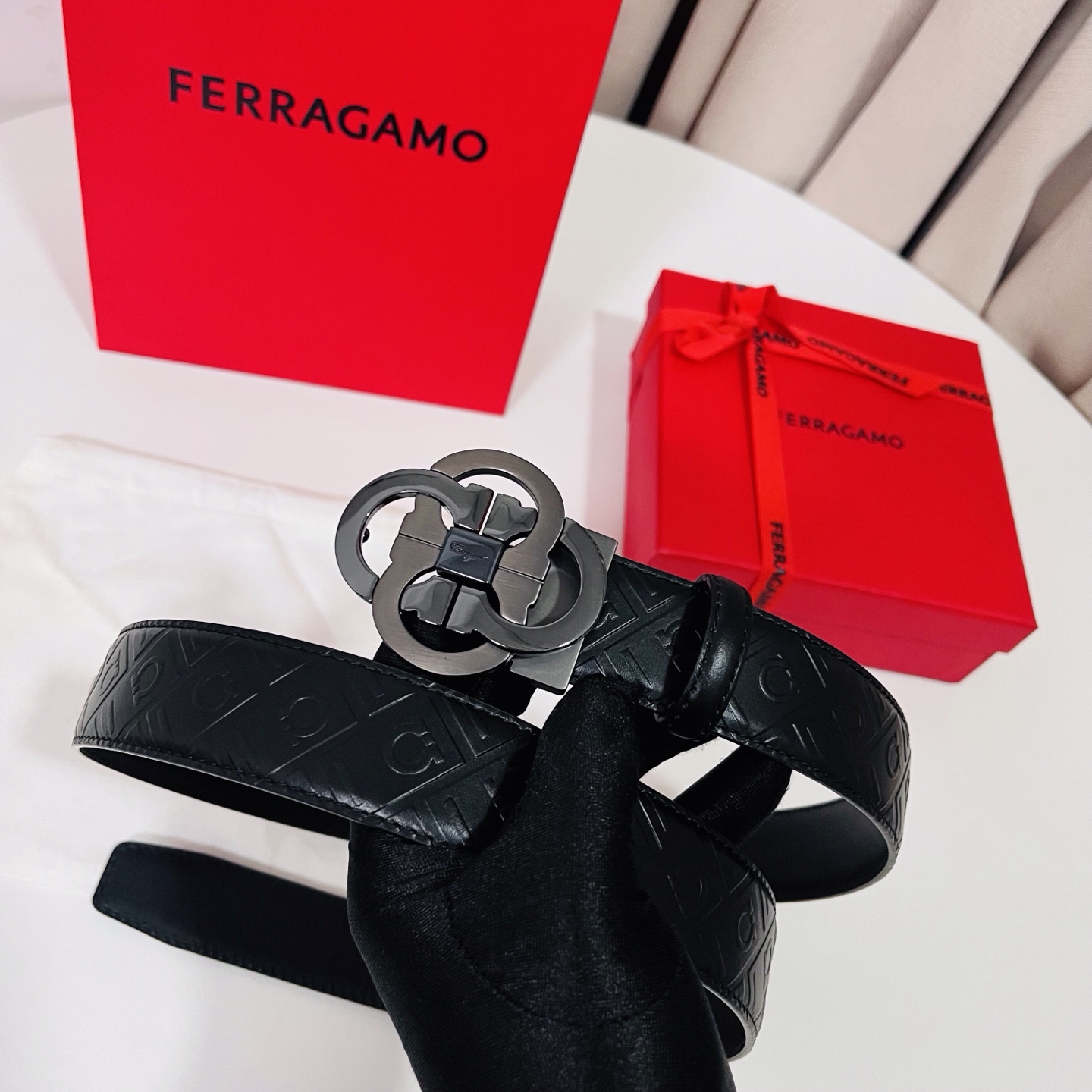Ferragamo，菲拉格慕 ，宽度3.5cm 高级定制款男士皮带 双面进口牛皮 可双面使用 自行选择搭