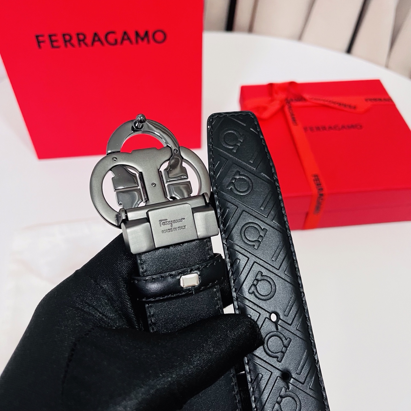 Ferragamo，菲拉格慕 ，宽度3.5cm 高级定制款男士皮带 双面进口牛皮 可双面使用 自行选择搭