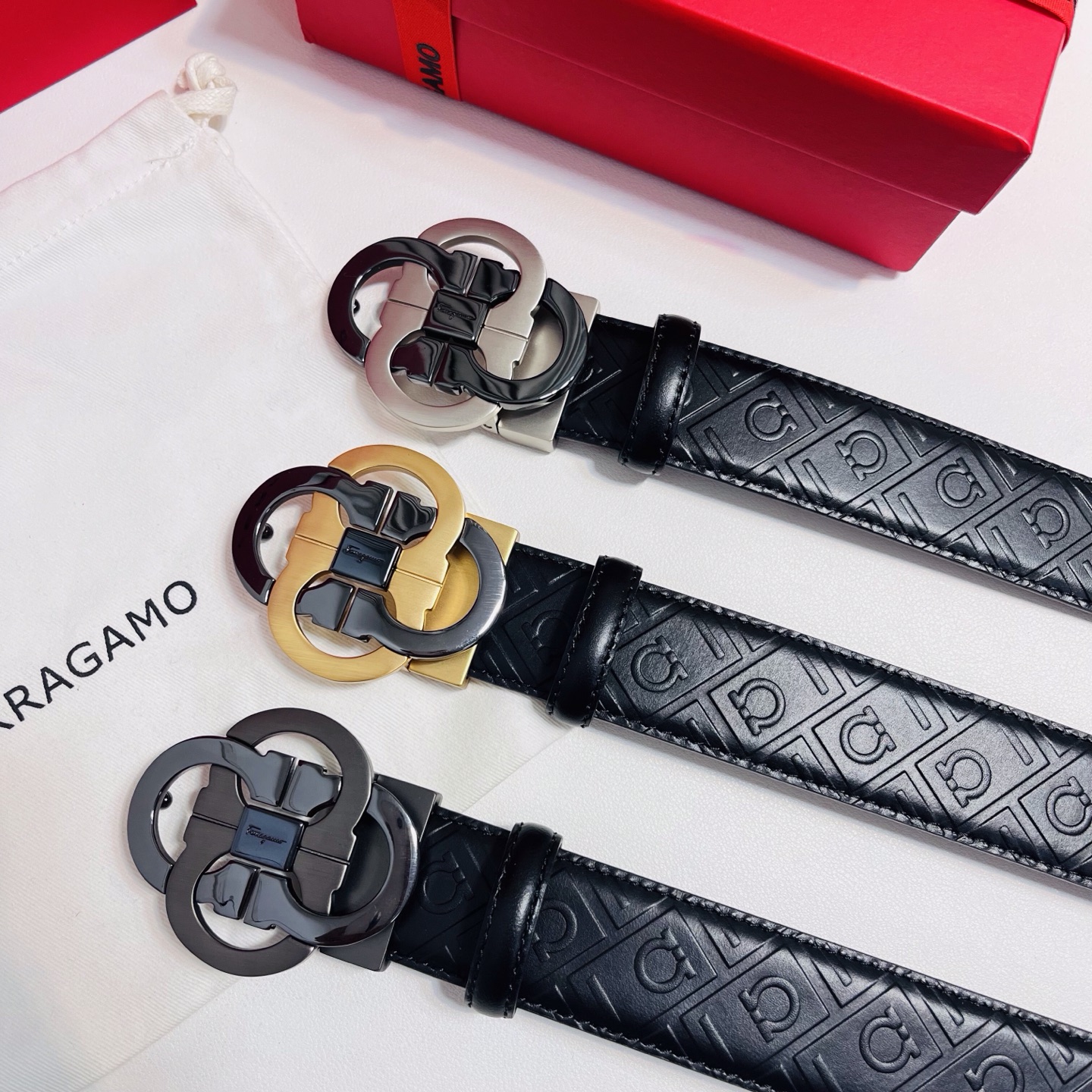 Ferragamo，菲拉格慕 ，宽度3.5cm 高级定制款男士皮带 双面进口牛皮 可双面使用 自行选择搭