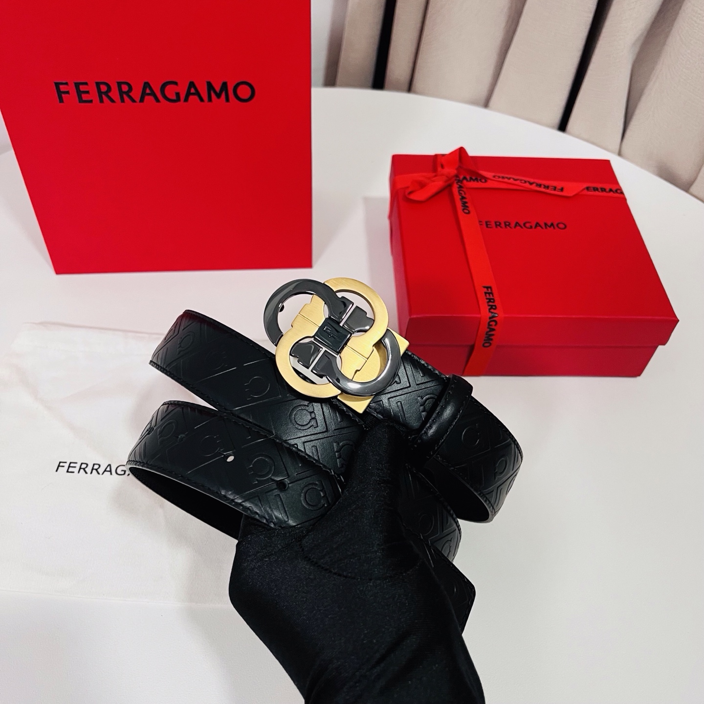 Ferragamo，菲拉格慕 ，宽度3.5cm 高级定制款男士皮带 双面进口牛皮 可双面使用 自行选择搭