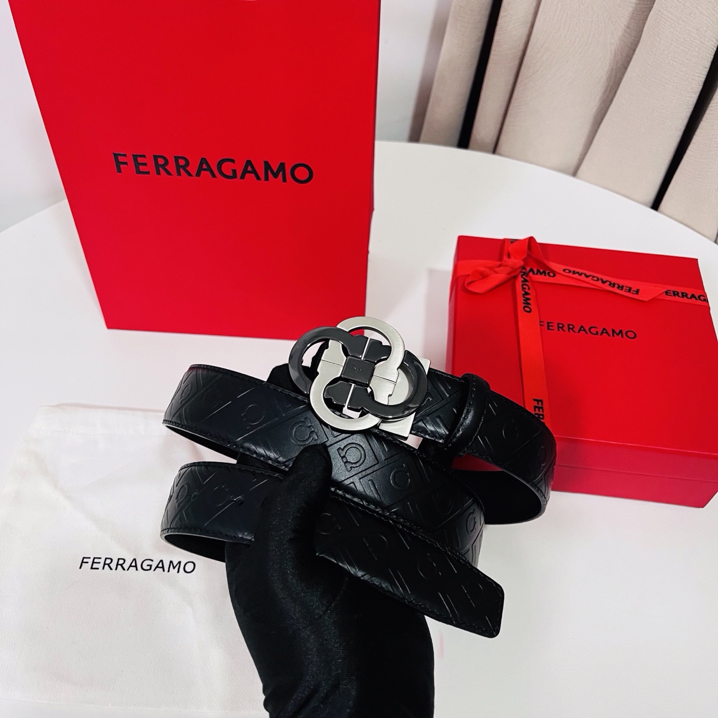 Ferragamo，菲拉格慕 ，宽度3.5cm 高级定制款男士皮带 双面进口牛皮 可双面使用 自行选择搭