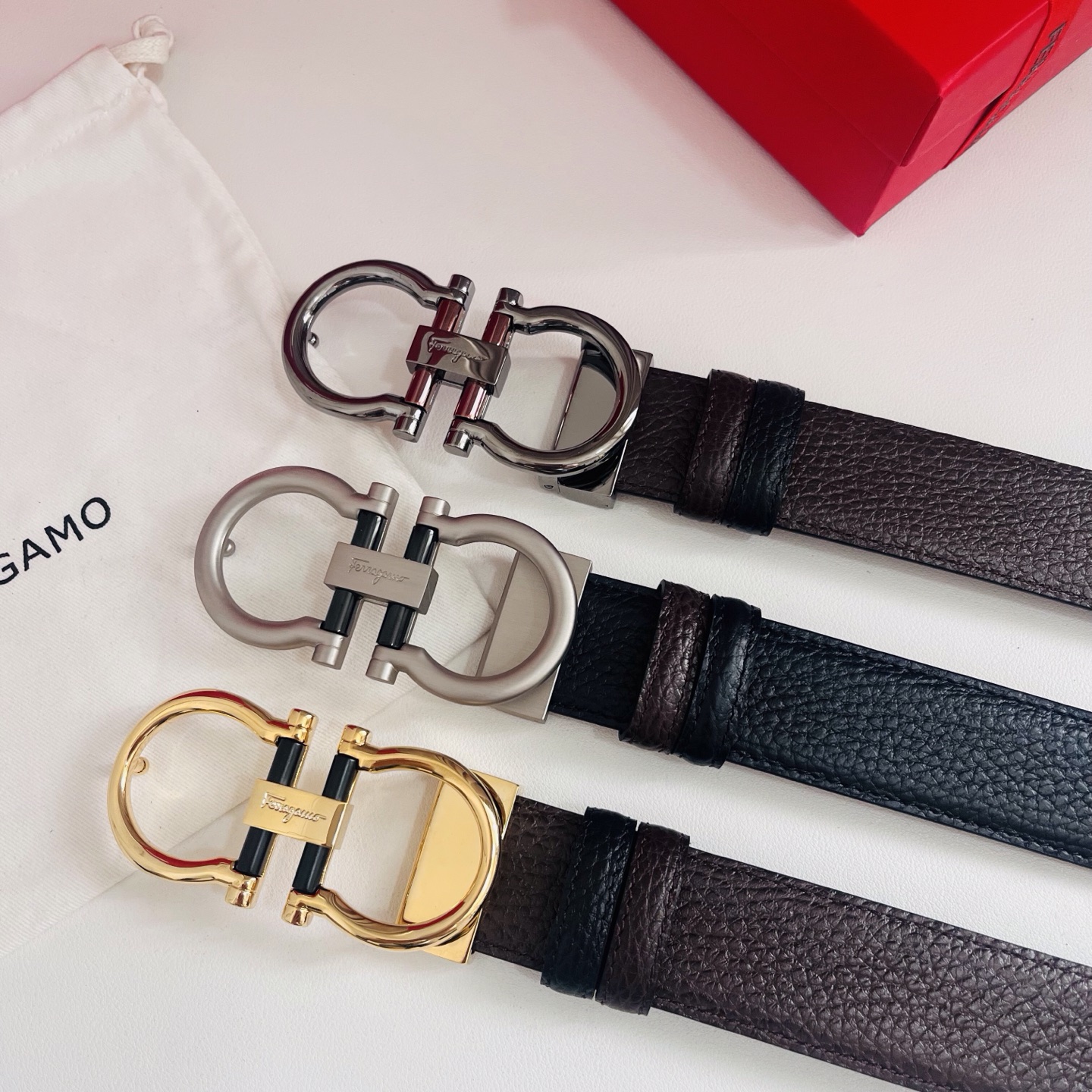 Ferragamo，菲拉格慕 ，宽度3.5cm 高级定制款男士皮带 黑咖双面进口牛皮 可双面使用 自行选