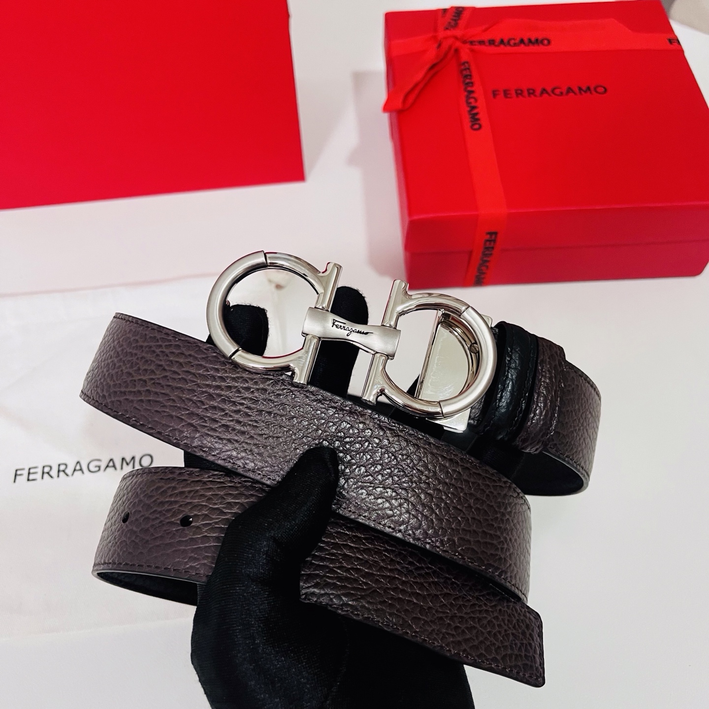 Ferragamo，菲拉格慕 ，宽度3.5cm 高级定制款男士皮带 黑咖双面进口牛皮 可双面使用 自行选
