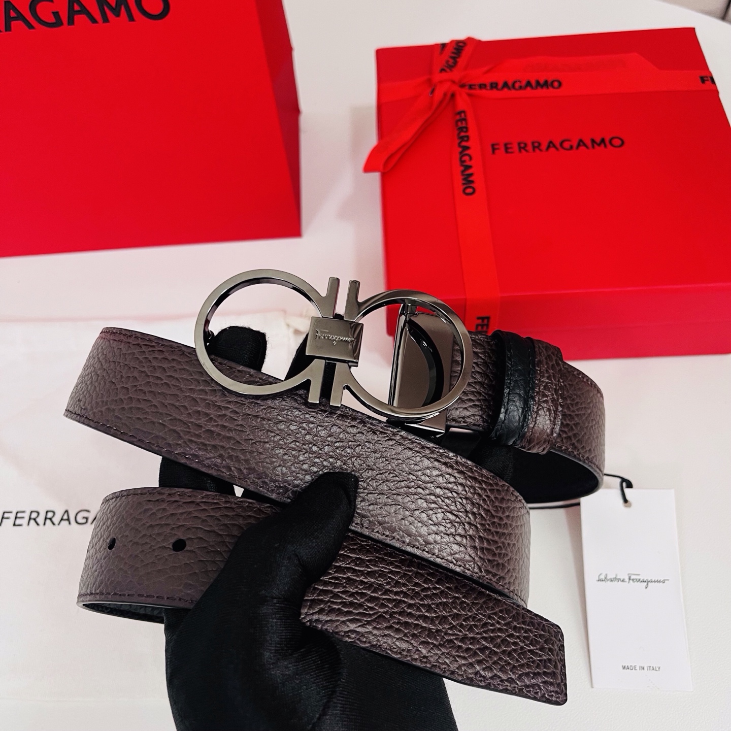 Ferragamo，菲拉格慕 ，宽度3.5cm 高级定制款男士皮带 黑咖双面进口牛皮 可双面使用 自行选