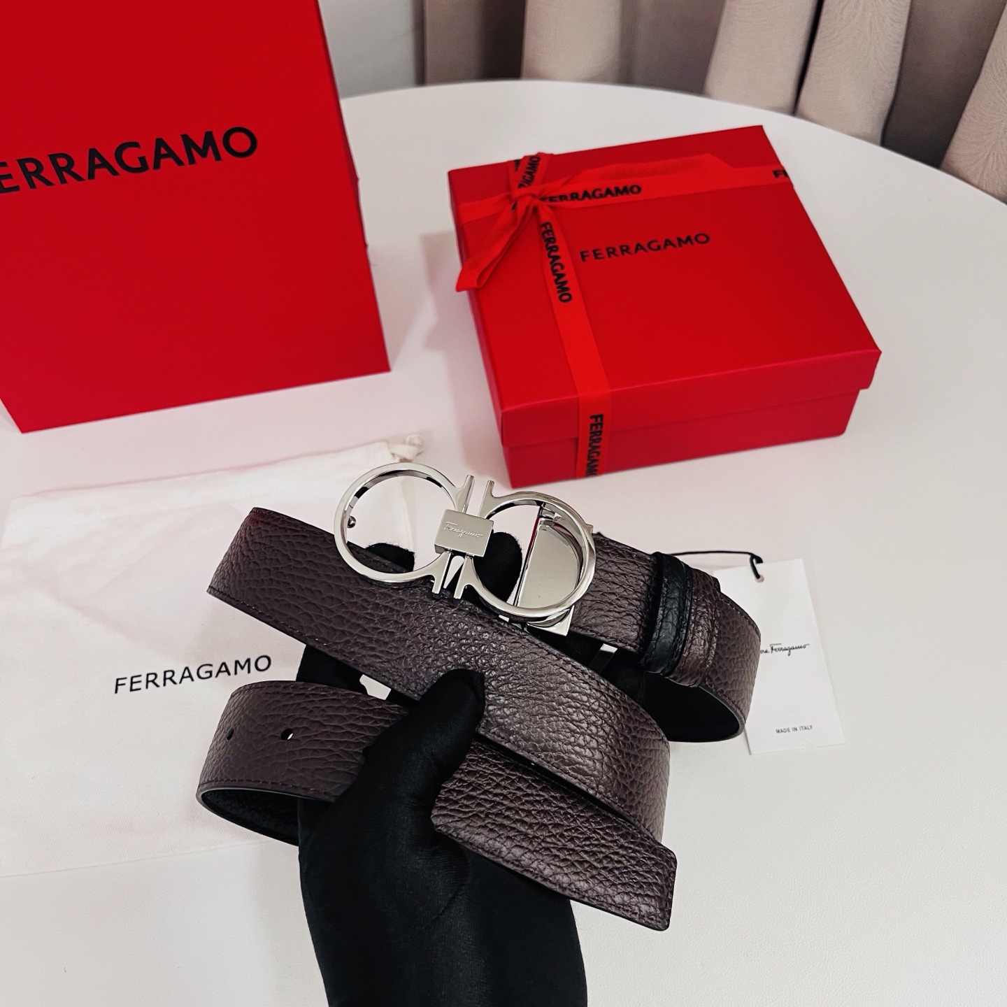 Ferragamo，菲拉格慕 ，宽度3.5cm 高级定制款男士皮带 黑咖双面进口牛皮 可双面使用 自行选