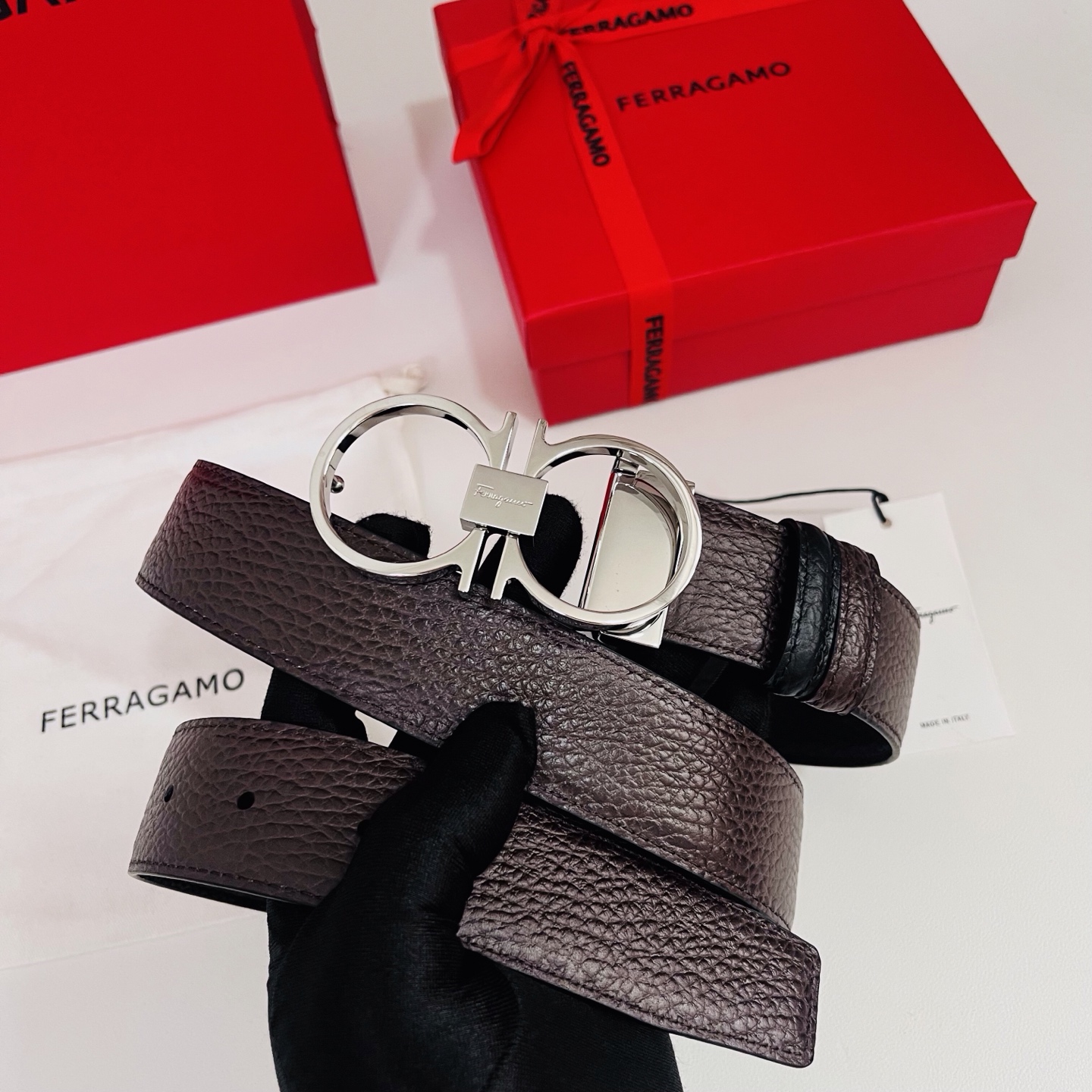 Ferragamo，菲拉格慕 ，宽度3.5cm 高级定制款男士皮带 黑咖双面进口牛皮 可双面使用 自行选