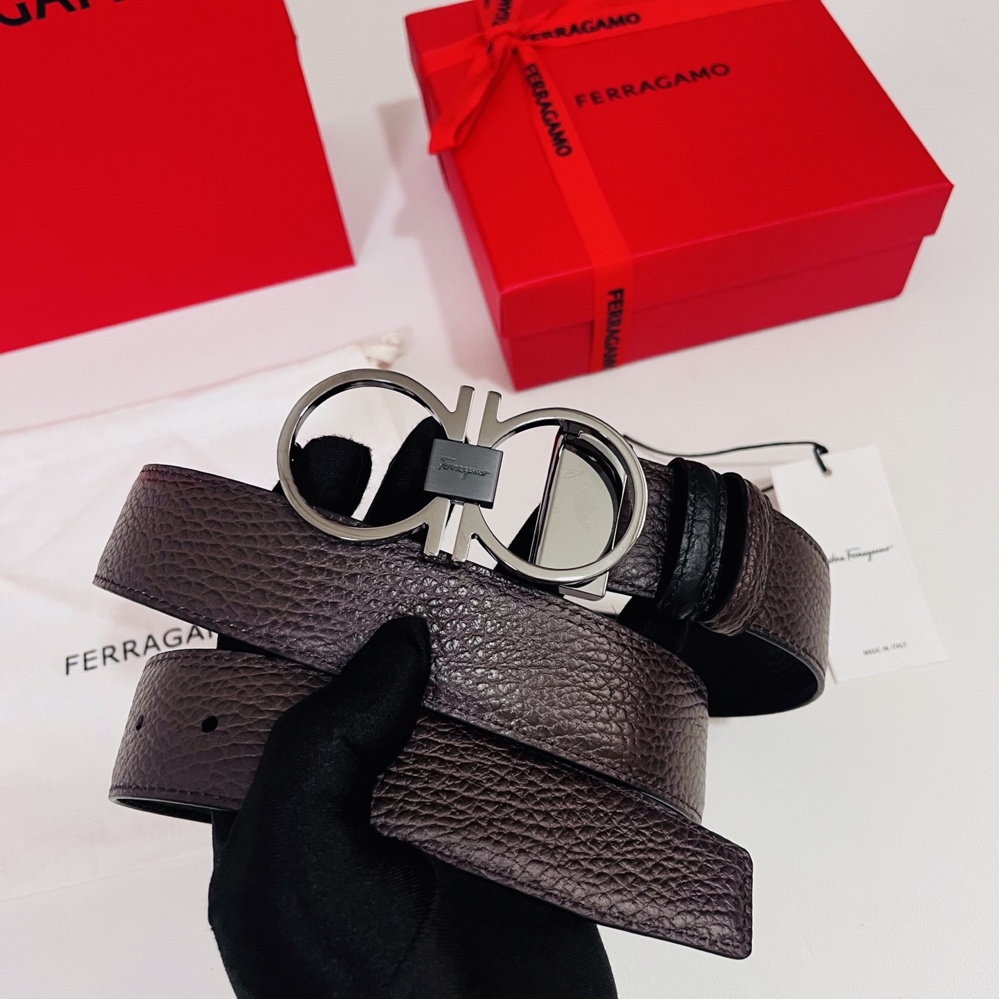 Ferragamo，菲拉格慕 ，宽度3.5cm 高级定制款男士皮带 黑咖双面进口牛皮 可双面使用 自行选