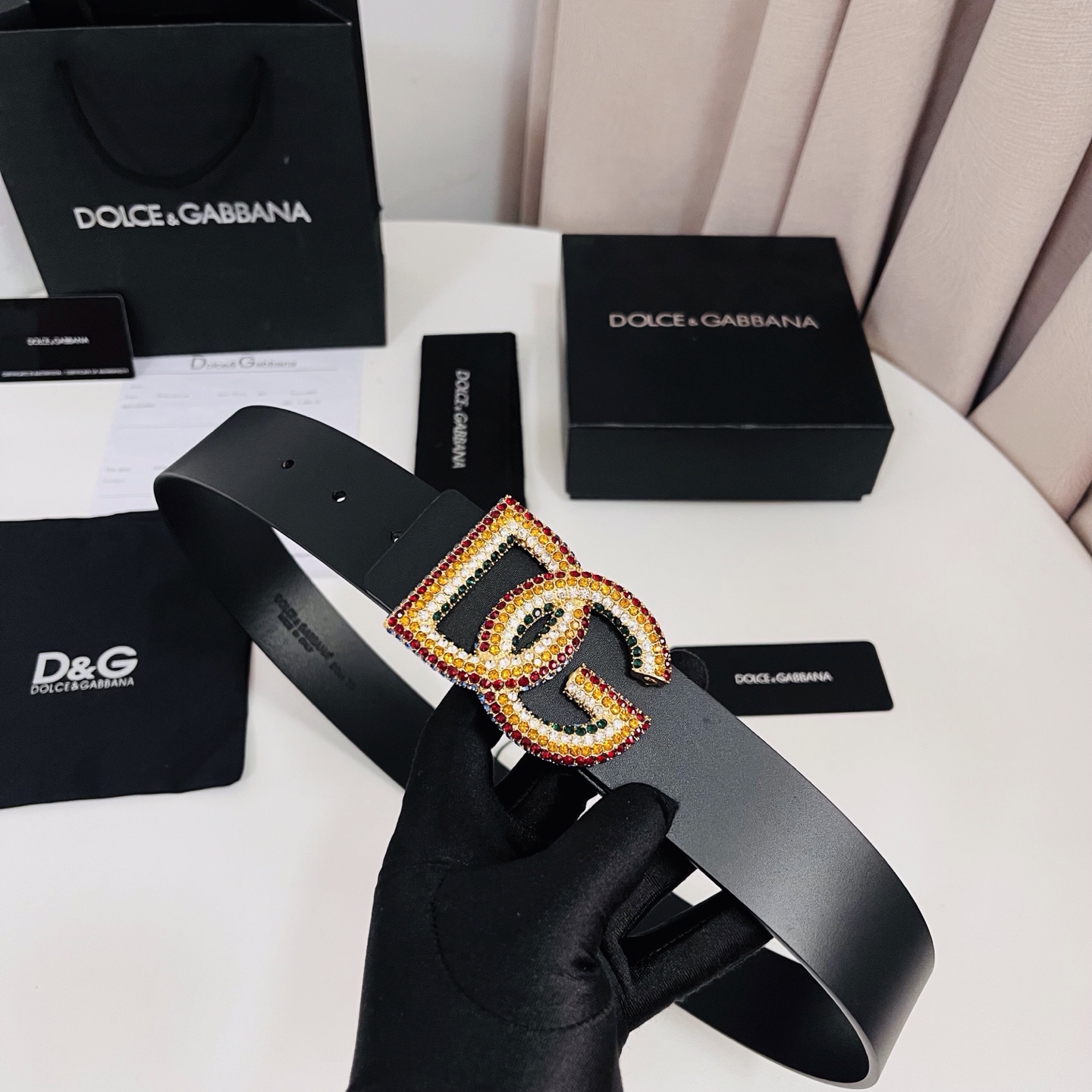 Dolce&Gabbana 新款 满天星 电镀金属徽标搭扣•搭扣下方设有点扣• 无镍搭扣与配件• 意大利