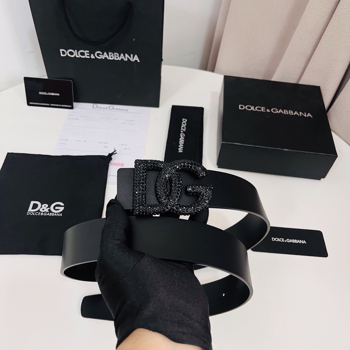 Dolce&Gabbana 新款 满天星 电镀金属徽标搭扣•搭扣下方设有点扣• 无镍搭扣与配件• 意大利
