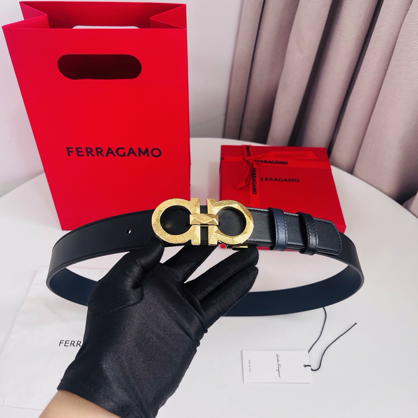 Ferragamo，菲拉格慕 ，宽度3.5cm 高级定制款男士皮带 黑兰双面进口牛皮 可双面使用 自行选