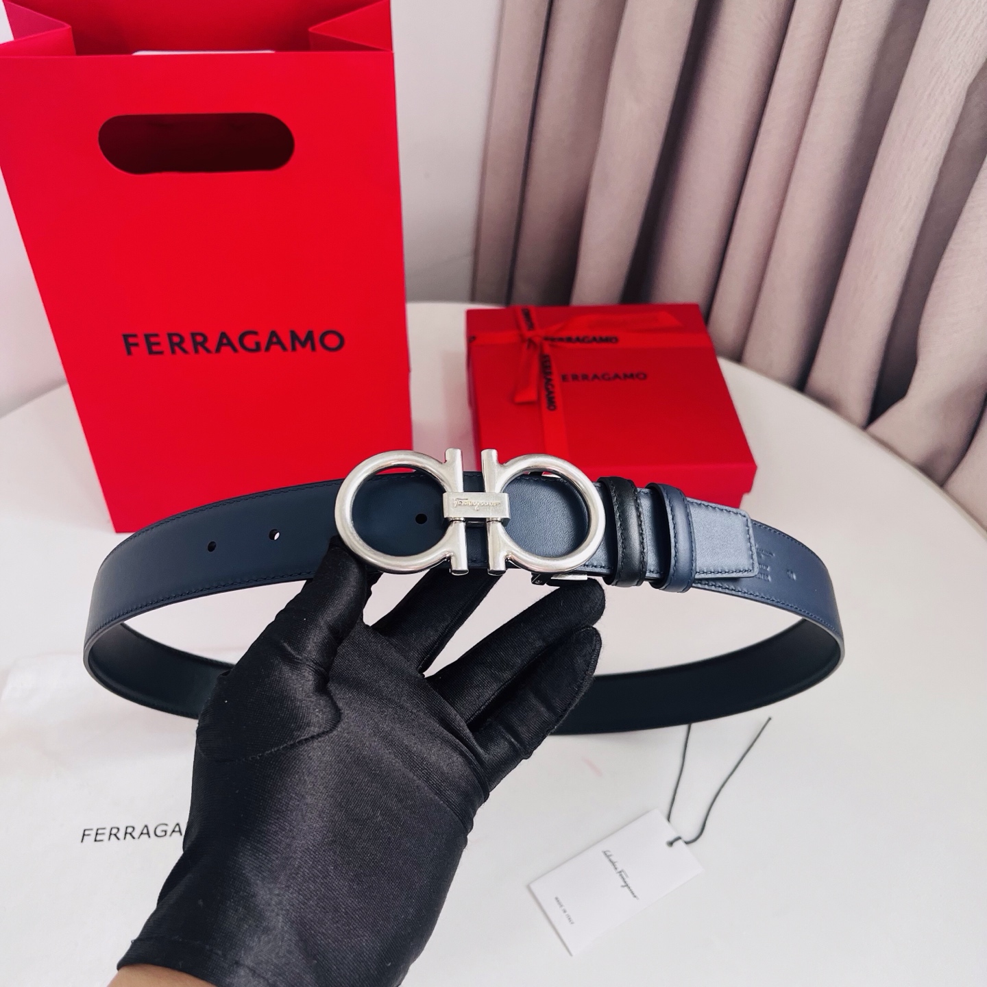 Ferragamo，菲拉格慕 ，宽度3.5cm 高级定制款男士皮带 黑兰双面进口牛皮 可双面使用 自行选