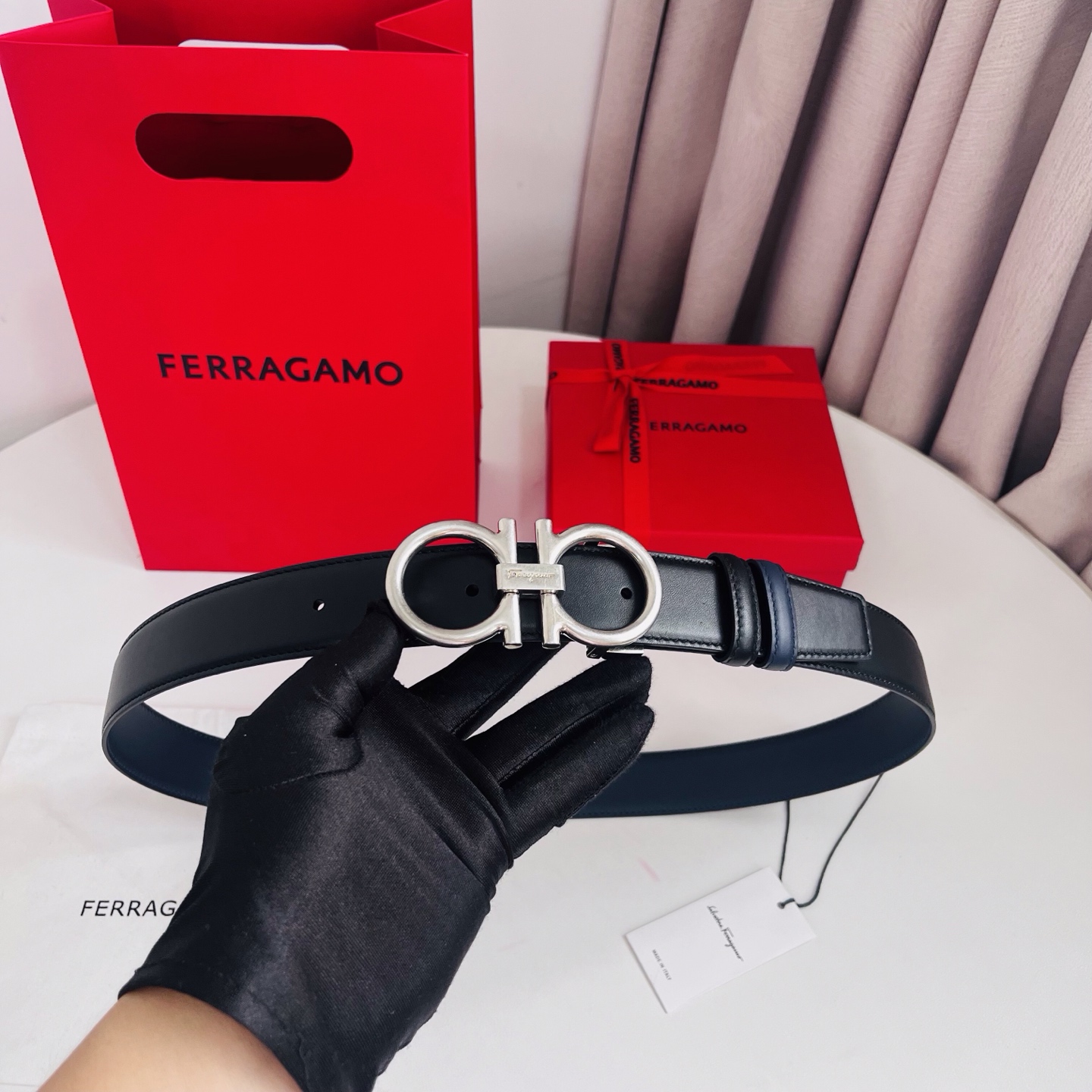Ferragamo，菲拉格慕 ，宽度3.5cm 高级定制款男士皮带 黑兰双面进口牛皮 可双面使用 自行选