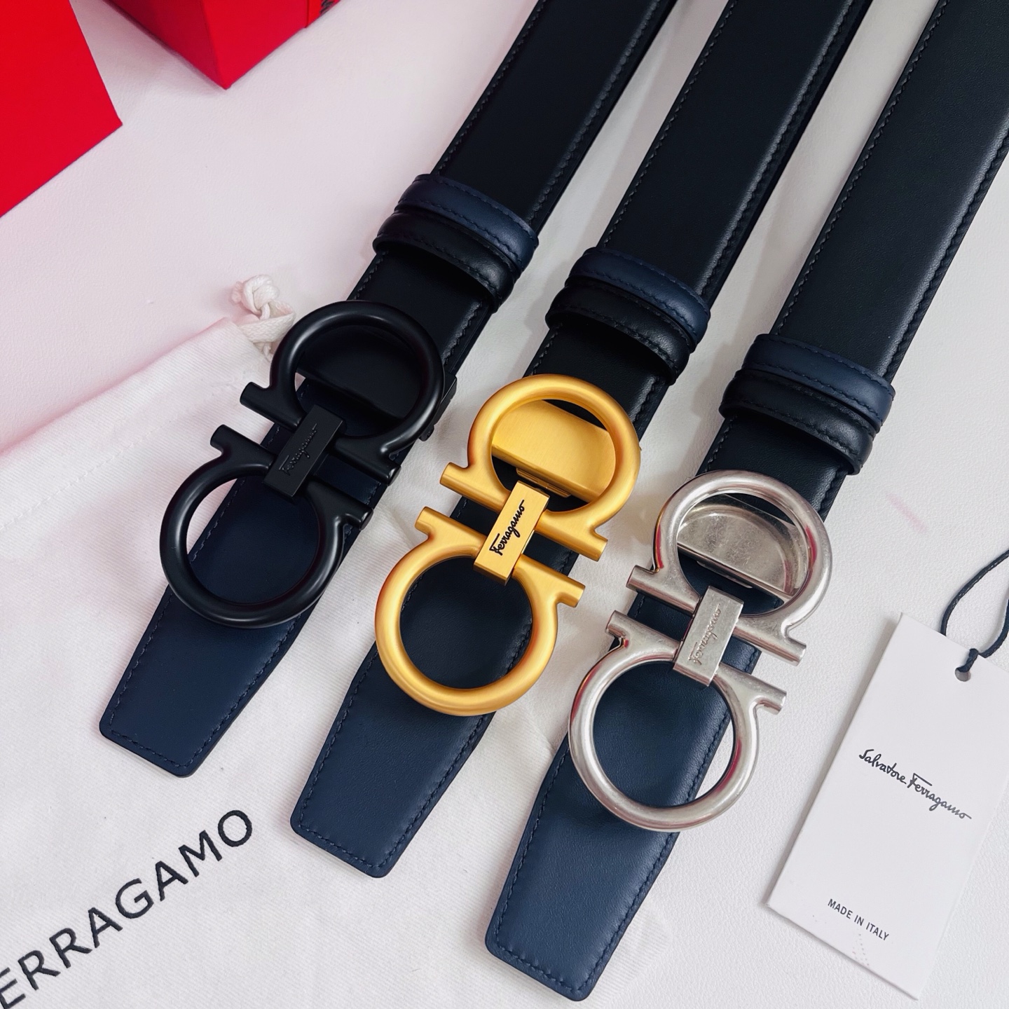 Ferragamo，菲拉格慕 ，宽度3.5cm 高级定制款男士皮带 黑兰双面进口牛皮 可双面使用 自行选