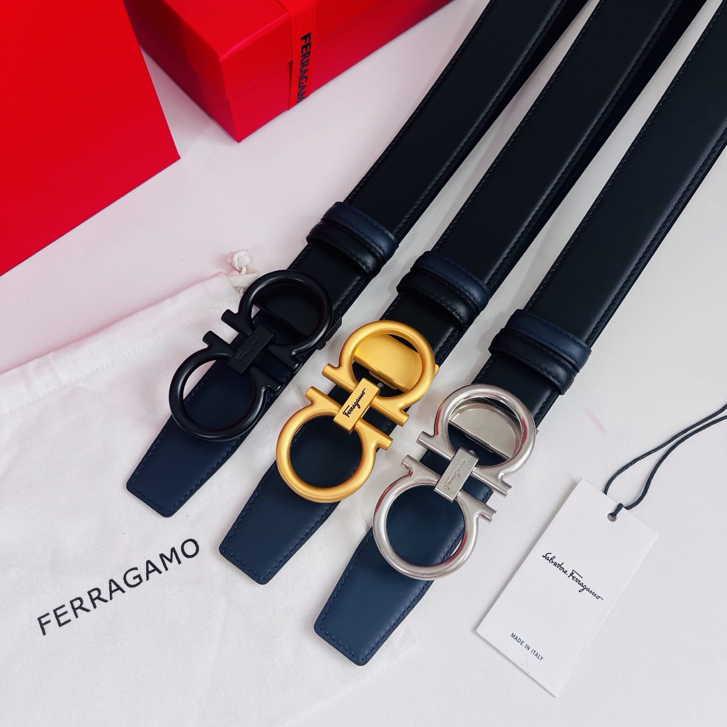 Ferragamo，菲拉格慕 ，宽度3.5cm 高级定制款男士皮带 黑兰双面进口牛皮 可双面使用 自行选
