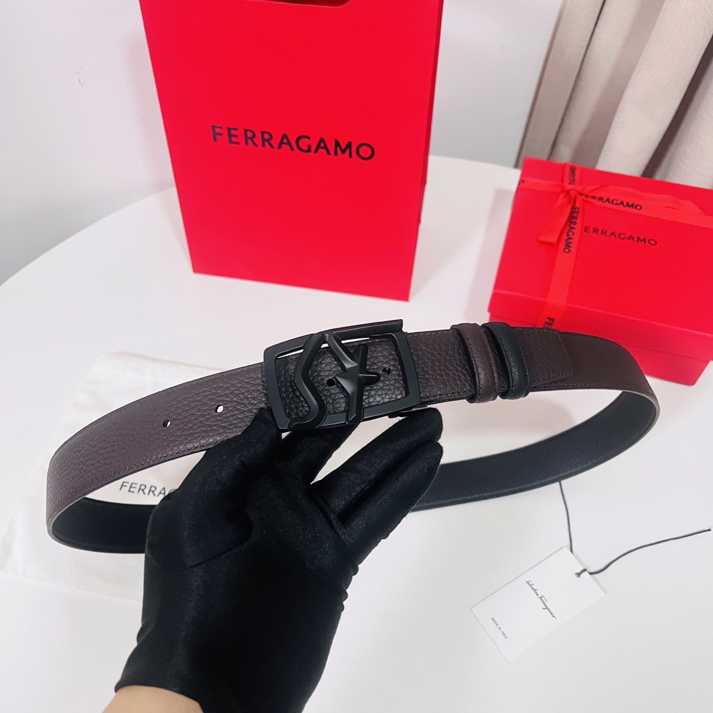 Ferragamo，菲拉格慕 ，宽度3.5cm 高级定制款男士皮带 黑咖双面进口牛皮 可双面使用 自行选