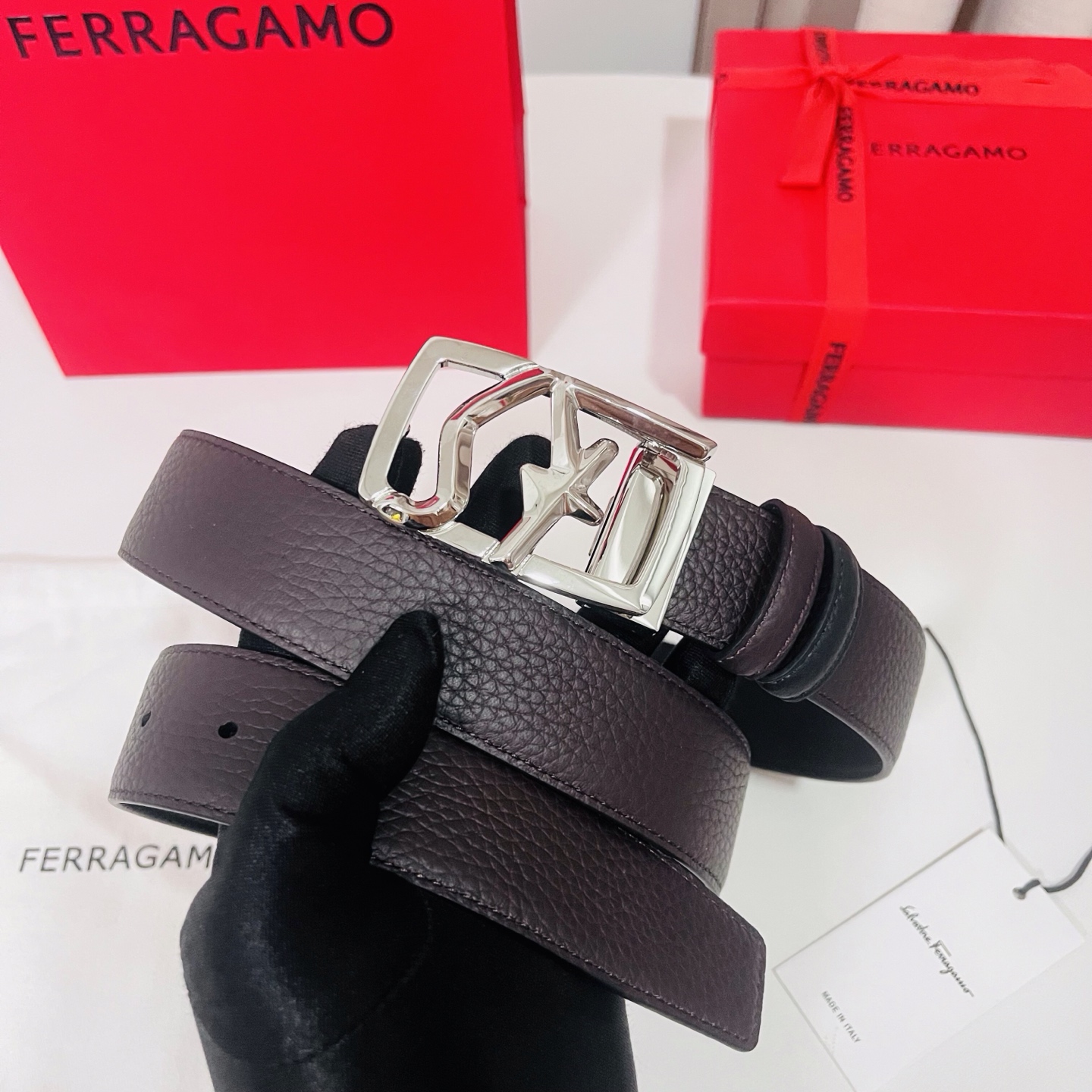 Ferragamo，菲拉格慕 ，宽度3.5cm 高级定制款男士皮带 黑咖双面进口牛皮 可双面使用 自行选