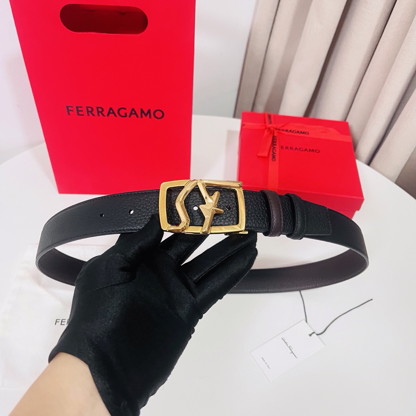 Ferragamo，菲拉格慕 ，宽度3.5cm 高级定制款男士皮带 黑咖双面进口牛皮 可双面使用 自行选