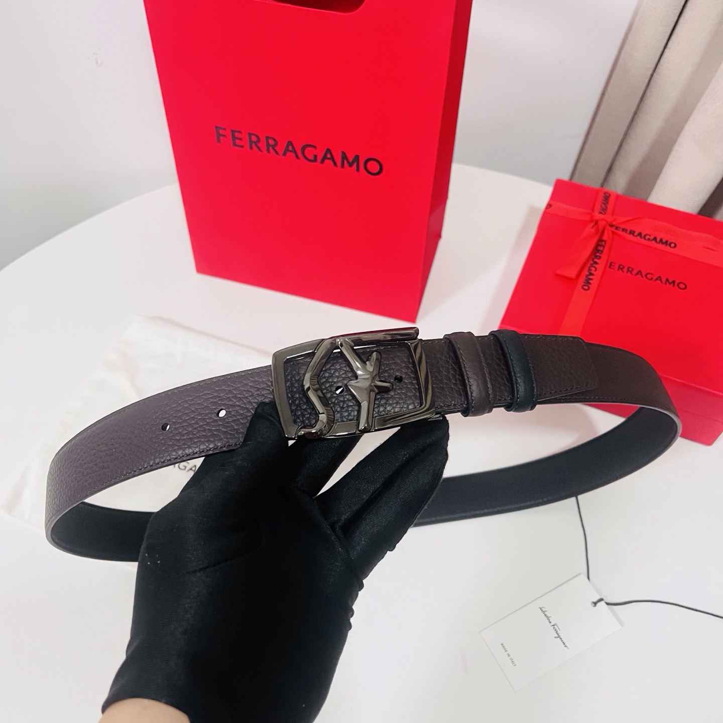 Ferragamo，菲拉格慕 ，宽度3.5cm 高级定制款男士皮带 黑咖双面进口牛皮 可双面使用 自行选