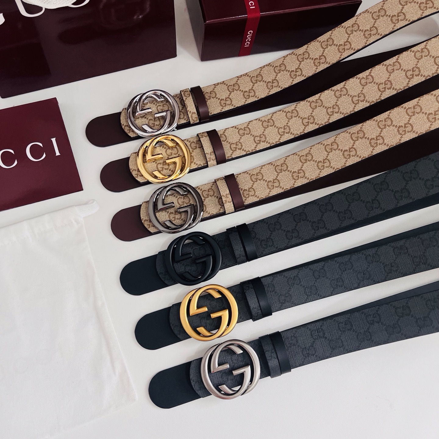 新款 Generation Gucci古驰世代系列深入探索品牌的典藏元素，将不同世代的设计融合为统一的美
